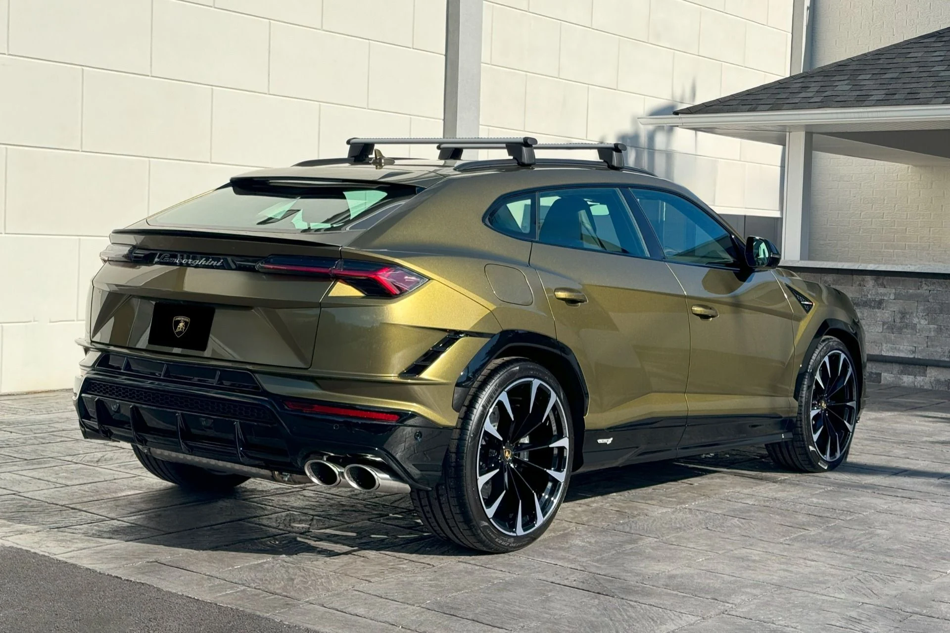 mph019_1566650490_Used_2024_Lamborghini_Urus_S_1738172756_e4ec052179
