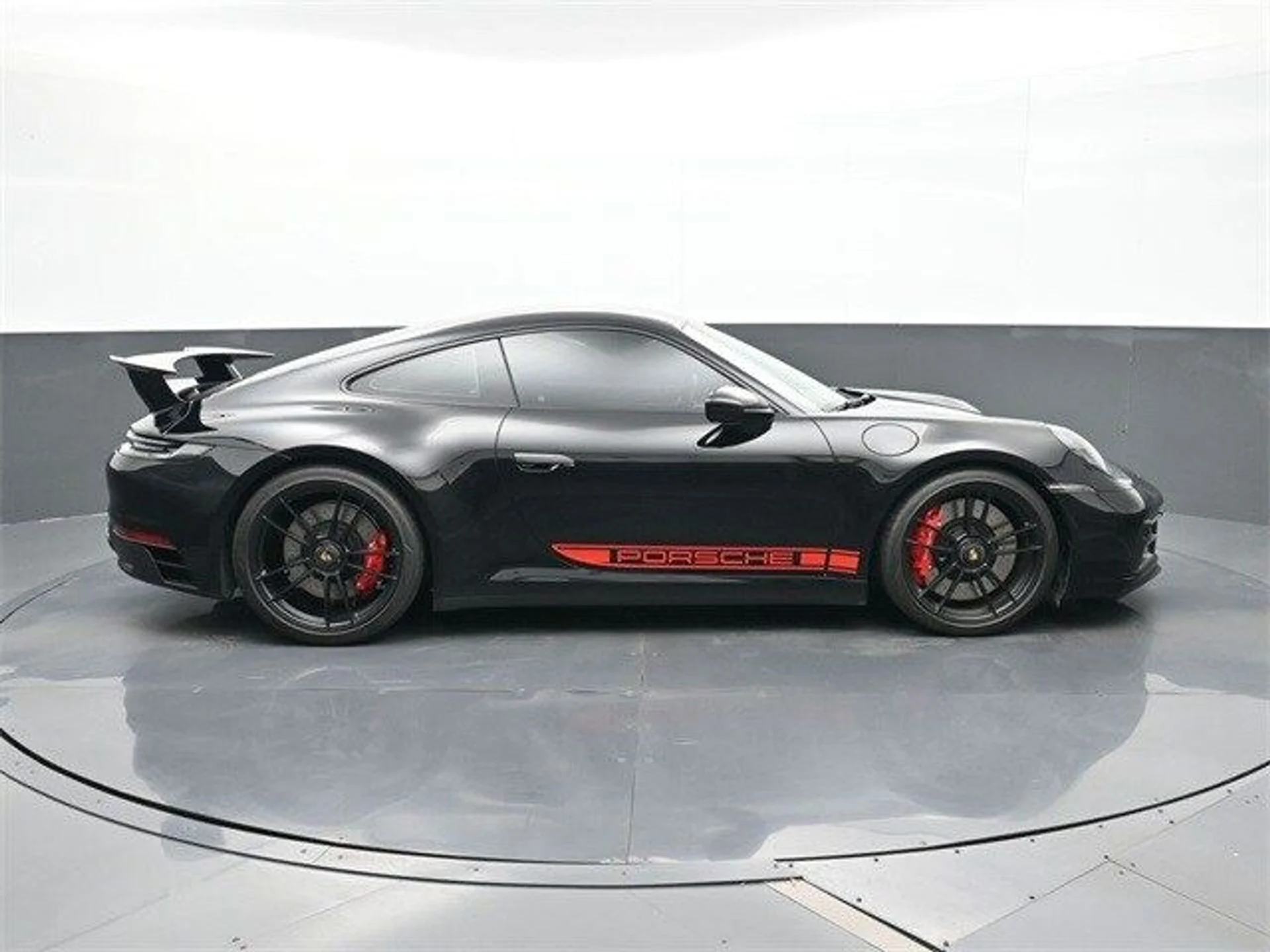 mph019_157005613_26350bc599de3f3d2ac0a1a371c05e28x_e04d354bb3