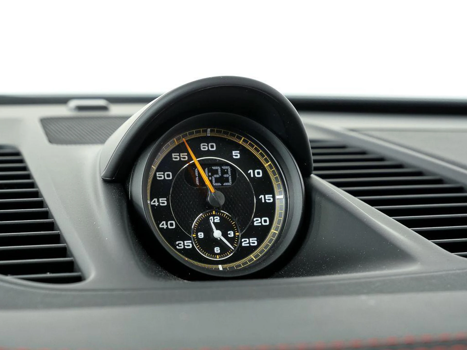 mph019_1570610484_b_Wp7_und_Riym5q_OCGX_Od1x_QAOY_2859d7602c