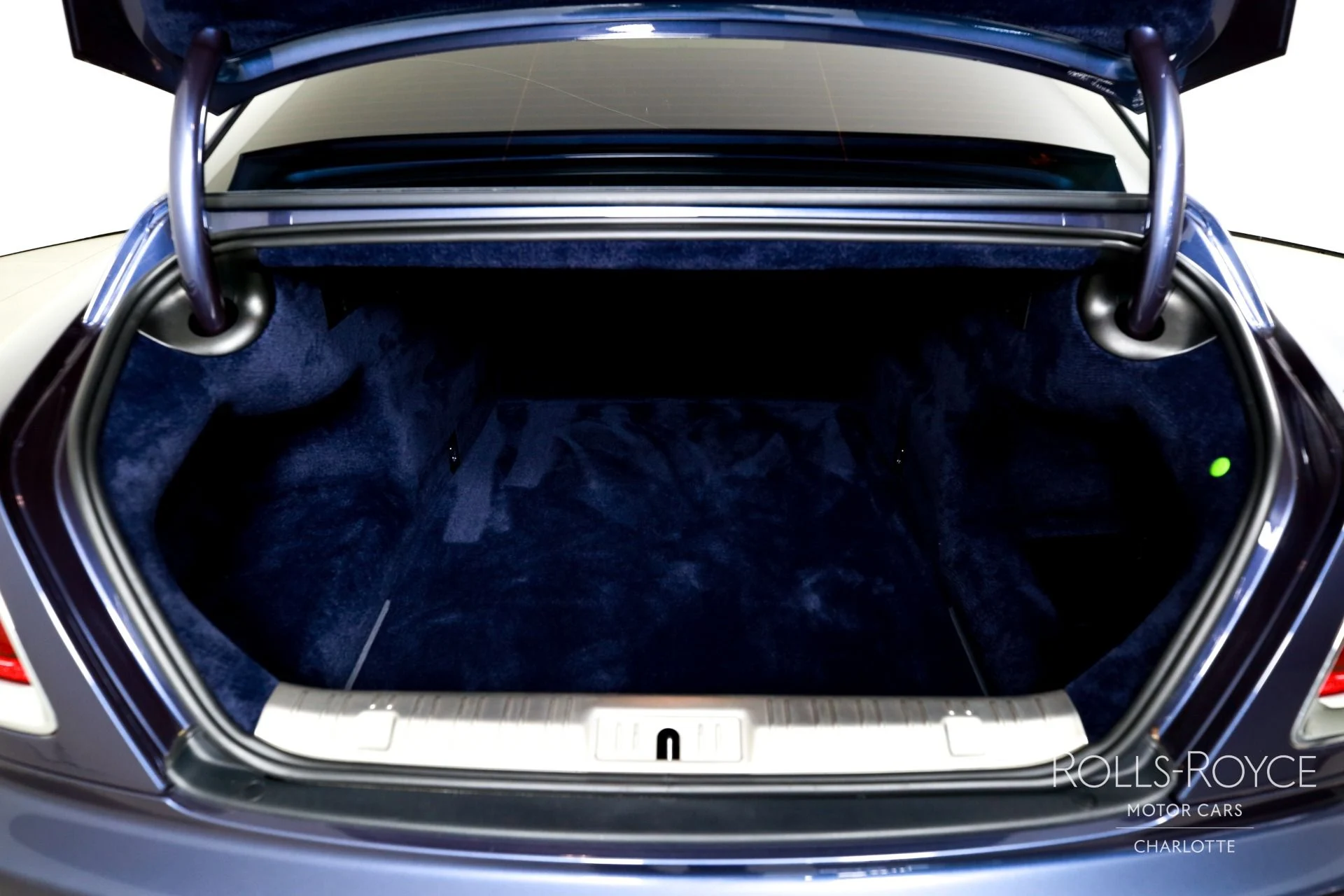 mph019_1573262056_Used_2019_Rolls_Royce_Wraith_1781189138_3653971bb5
