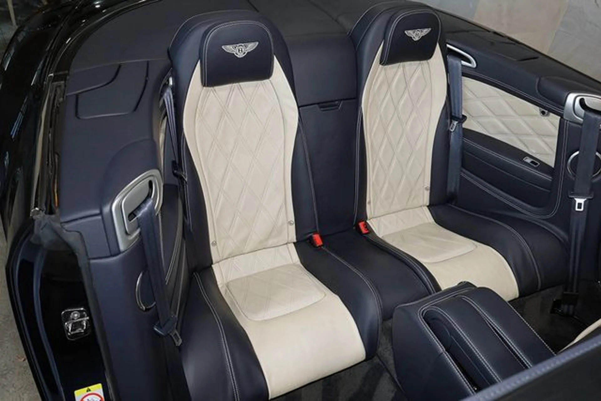 mph019_1575378100_used_2015_bentley_continental_gt_speed_convertiblegtcspeed_9689_23043026_24_640_eac7726556