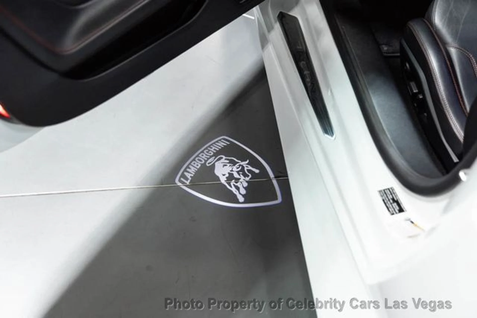 mph019_1590596965_used_2019_lamborghini_huracan_lp5802_9707_22868387_24_640_6ebe183a66