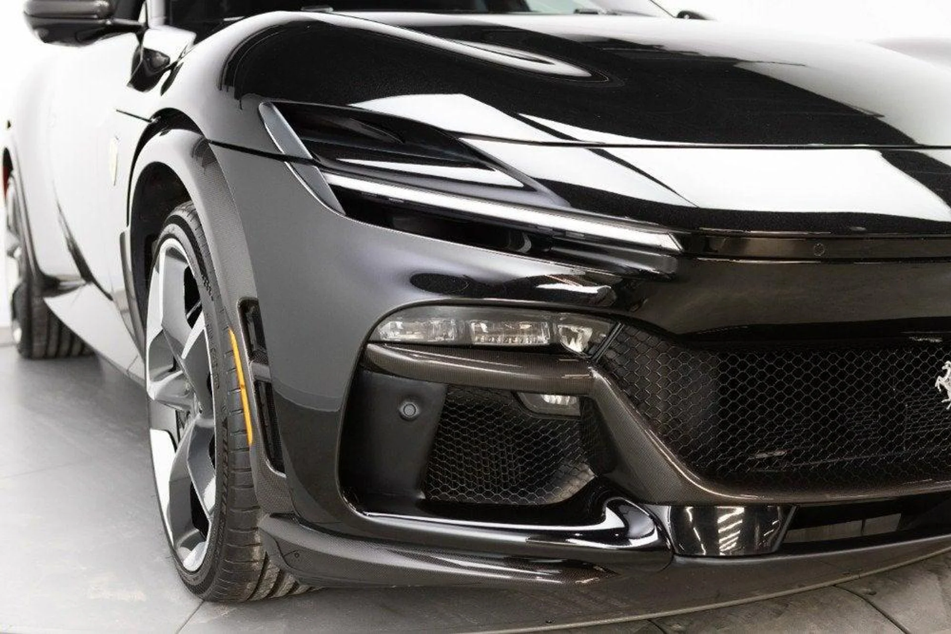 mph019_1594682689_Used_2025_Ferrari_Purosangue_1777382811_8a3fdcdca7