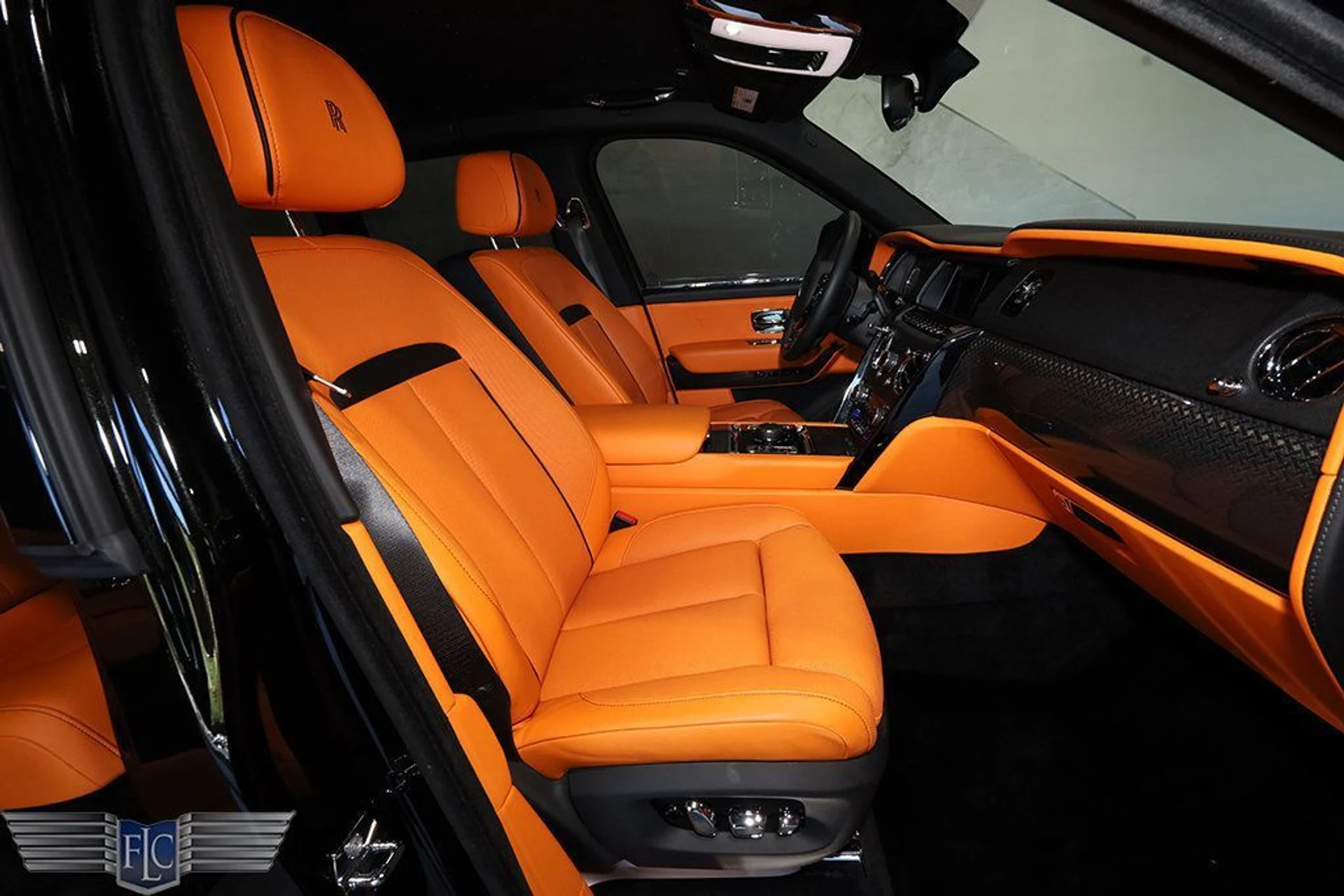 mph019_1595683403_used_2023_rolls_royce_cullinan_blackbadgesportutility_9689_23001935_20_1024_44dd5bf103