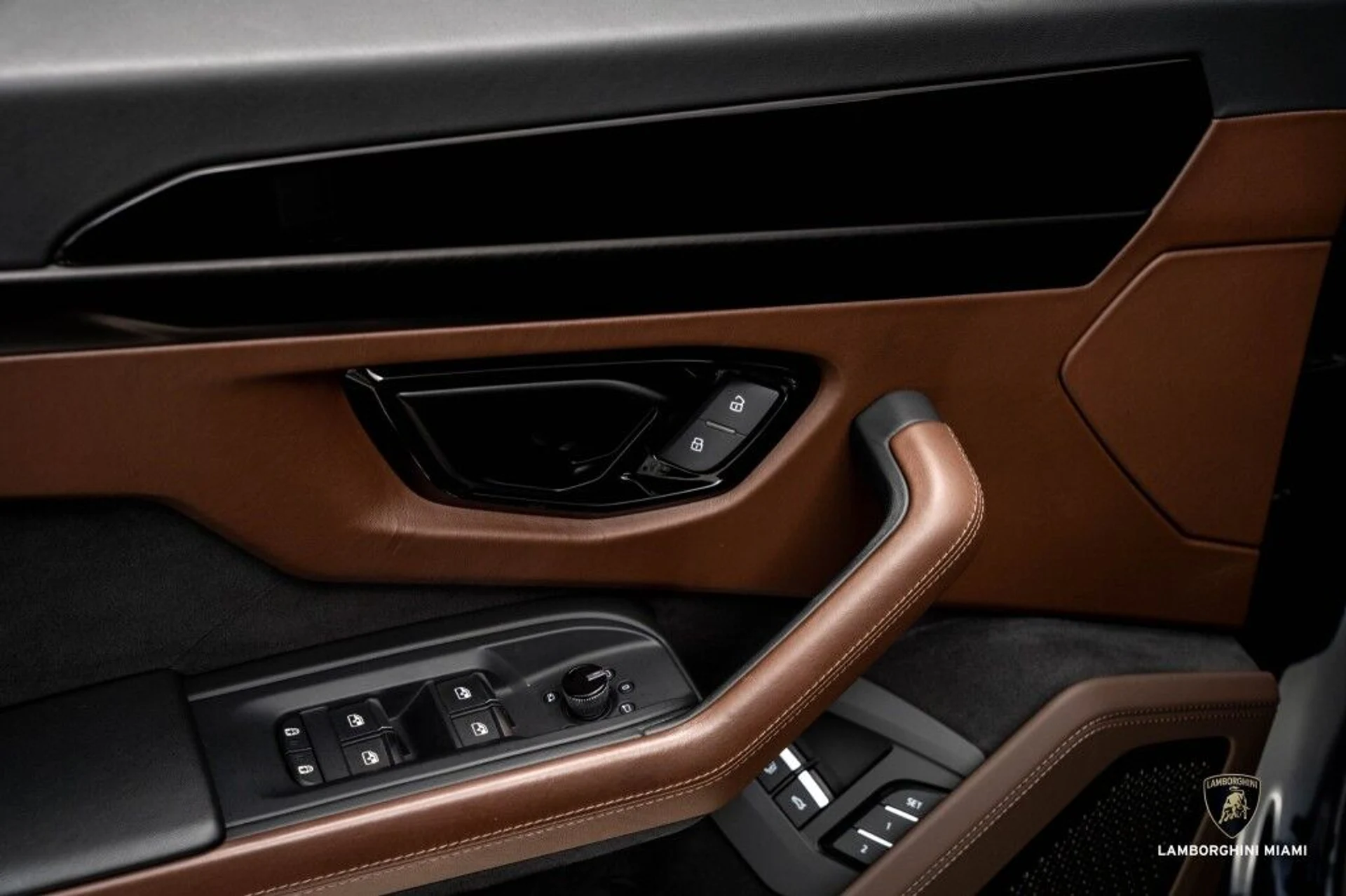 mph019_159605691_c0818f87fb0c79fc41ef97de24f1f1b8_c27a0f815d