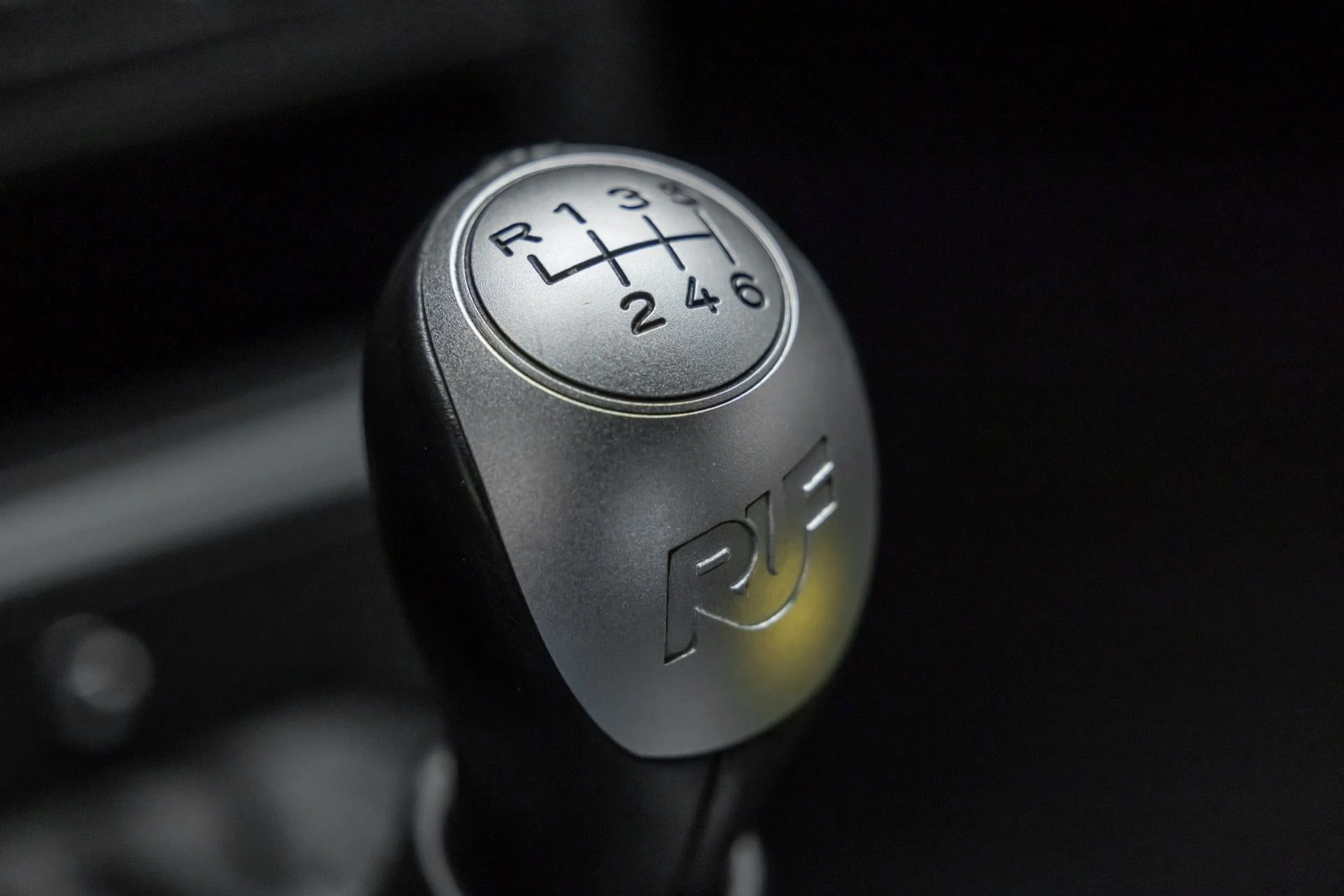 mph019_1617429679_13475_p20_l_adf4232952