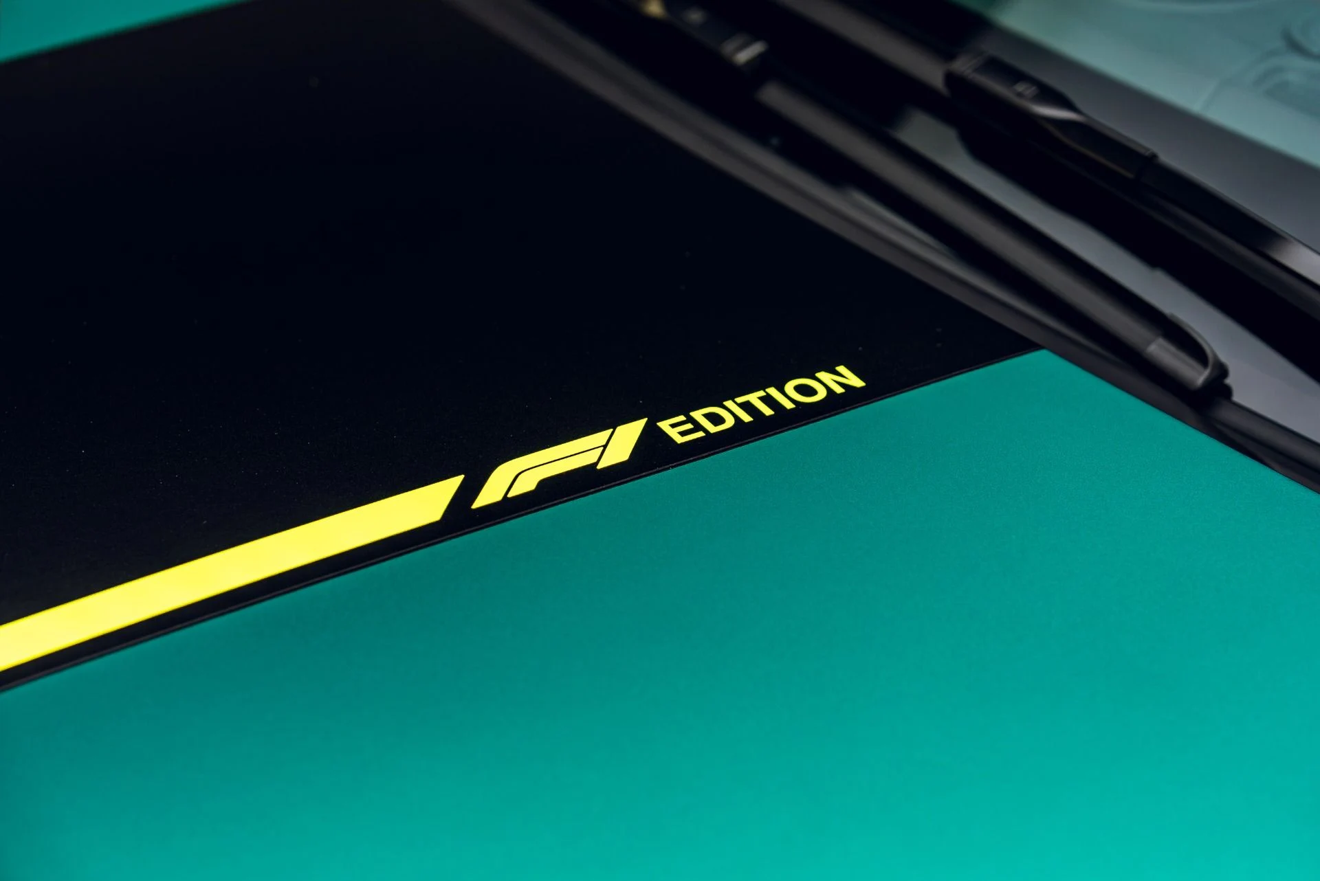 mph019_1634696050_Used_2023_Aston_Martin_Vantage_F1_Edition_1783661176_bfcd997a58