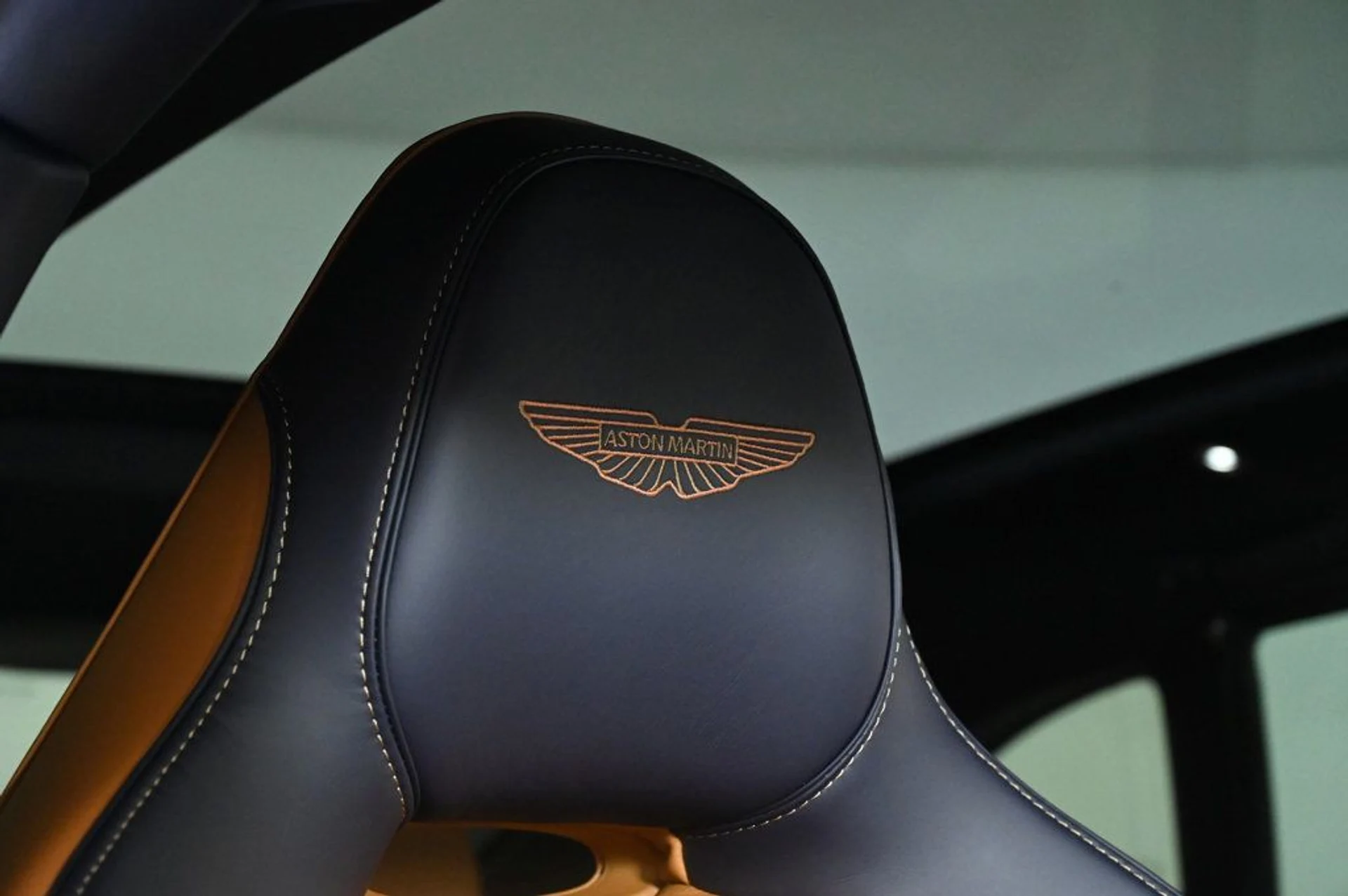 mph019_1634703985_new_2026_aston_martin_dbx_707awd_11350_22970164_20_1024_b117ad8555