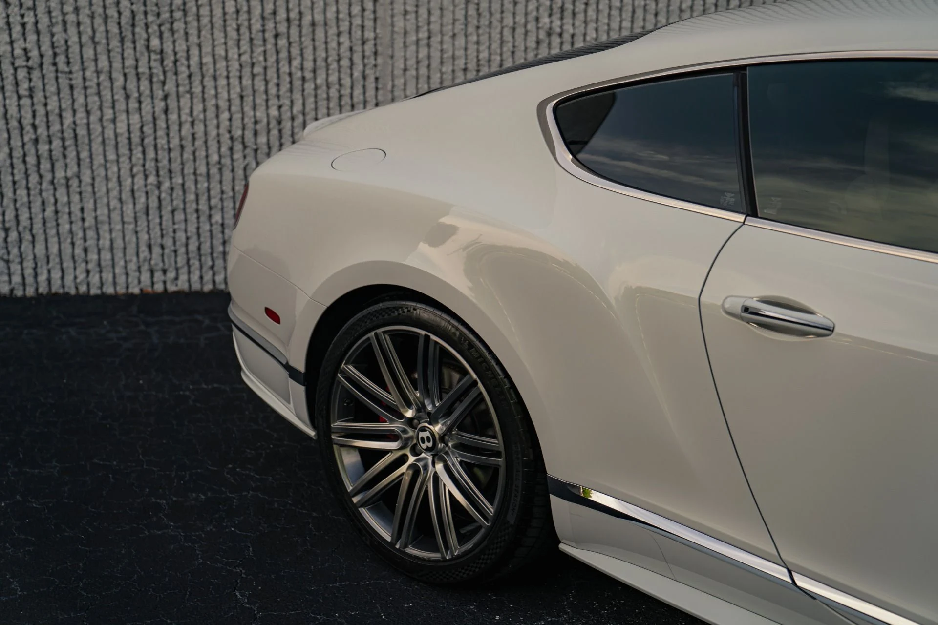 mph019_1638562083_Used_2017_Bentley_Continental_GT_Speed_1787612636_49241b750f