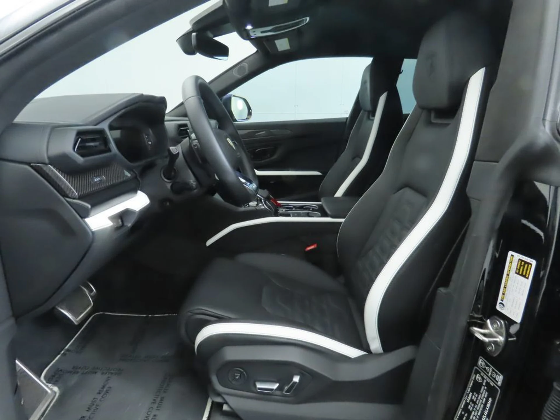 mph019_1641508111_used_2025_lamborghini_urus_seawd_8119_22939626_20_1024_e76a574a96