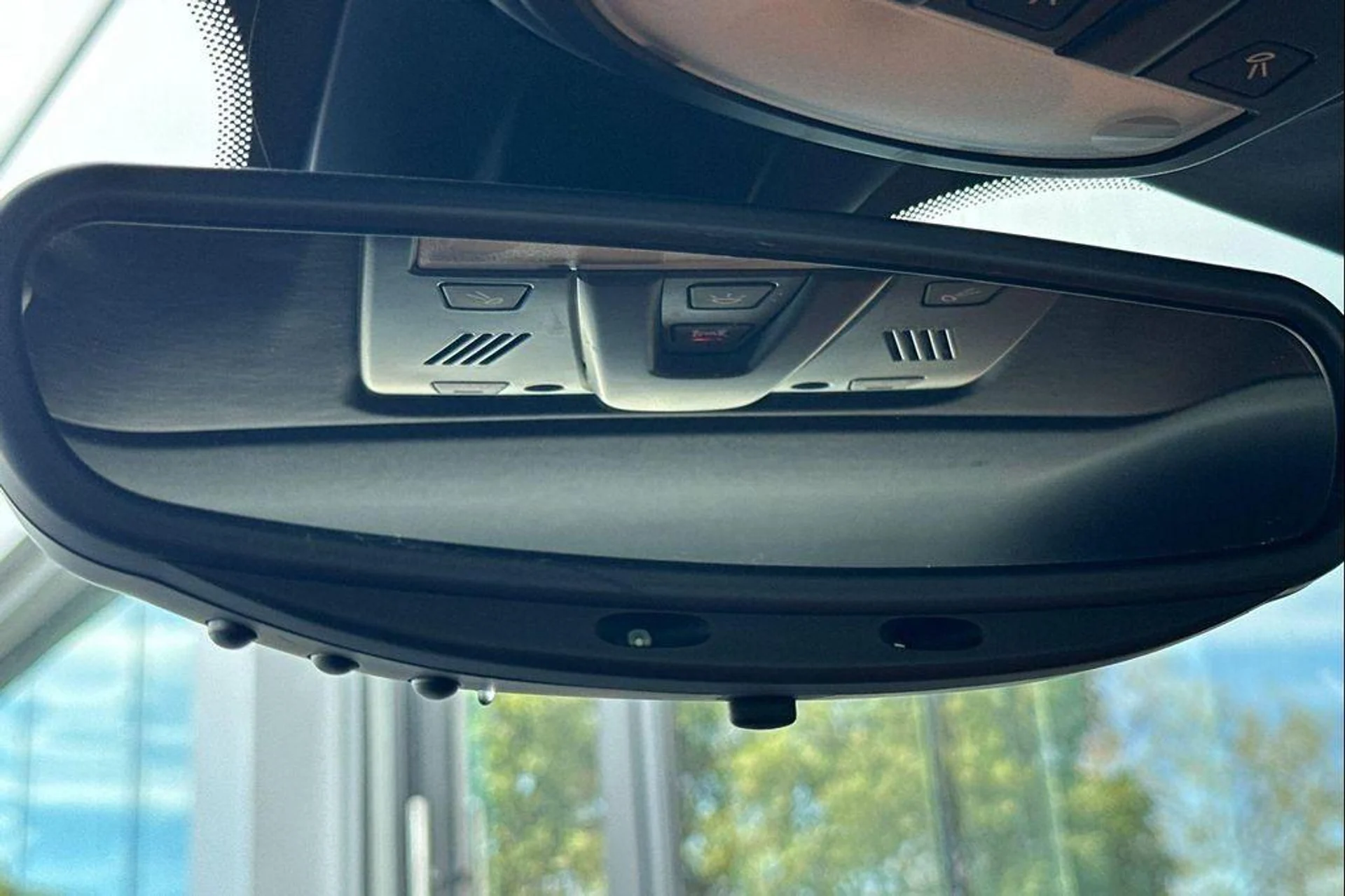 mph019_1653293995_tml_7_S_Lnwql_Jv_Sirk_SE_71y_LV_7_Cc_8a7a4c32ae