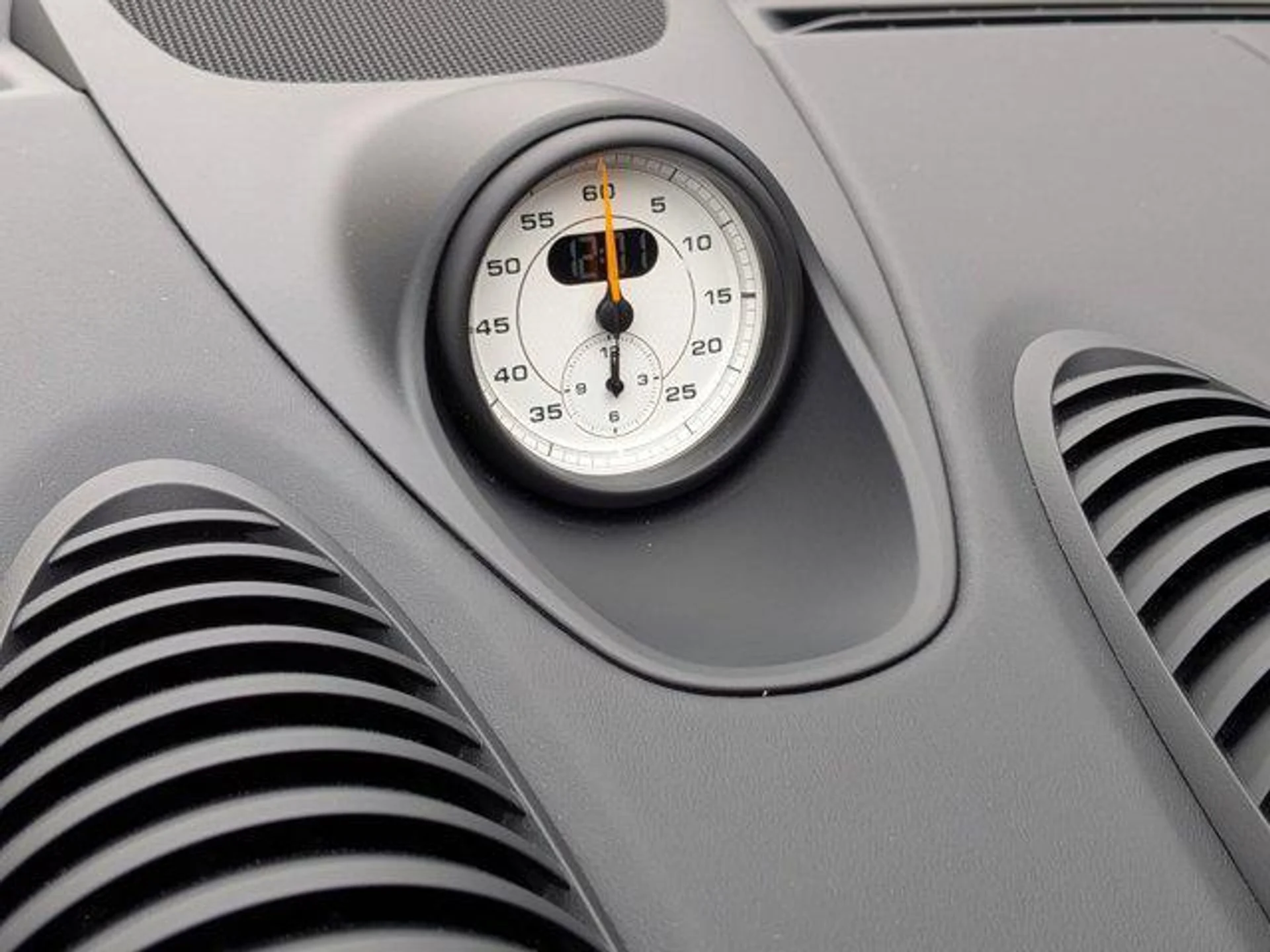 mph019_1662557176_l_Ui_Rwjnq_UY_Drf_xe_Q9_D17_GQY_02_Q_6f93cce409