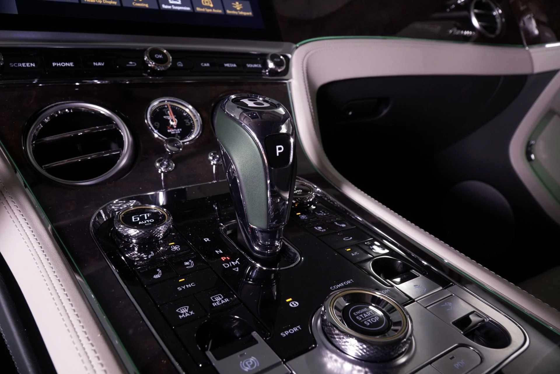 mph019_1663015623_Used_2023_Bentley_Continental_GT_Azure_1763049978_aa744bac24