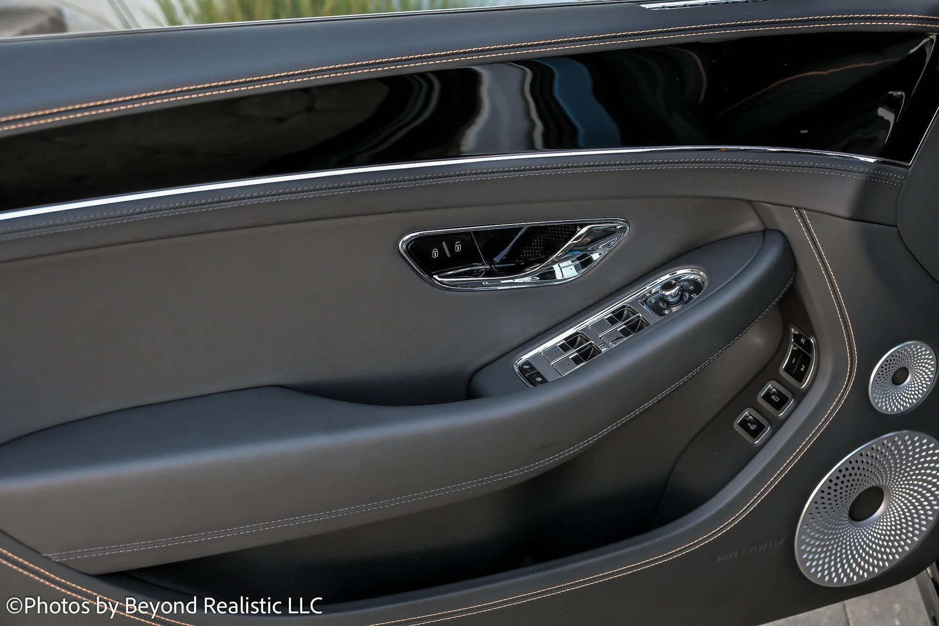 mph019_1665769576_Used_2025_Bentley_Continental_V8_1767433397_e5051b37d5