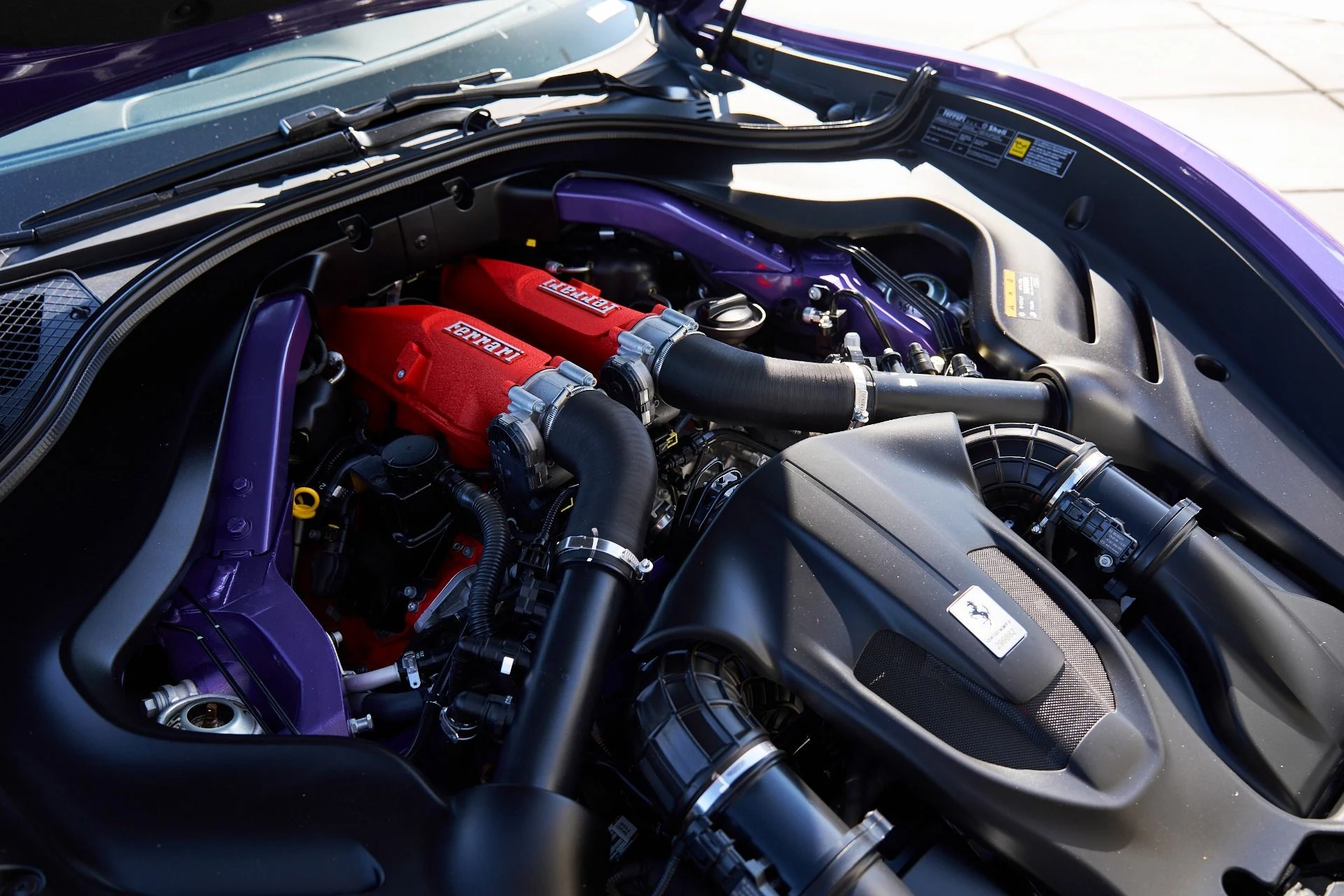 mph019_1669461113_Used_2024_Ferrari_Roma_Base_1762022547_226b41ec58