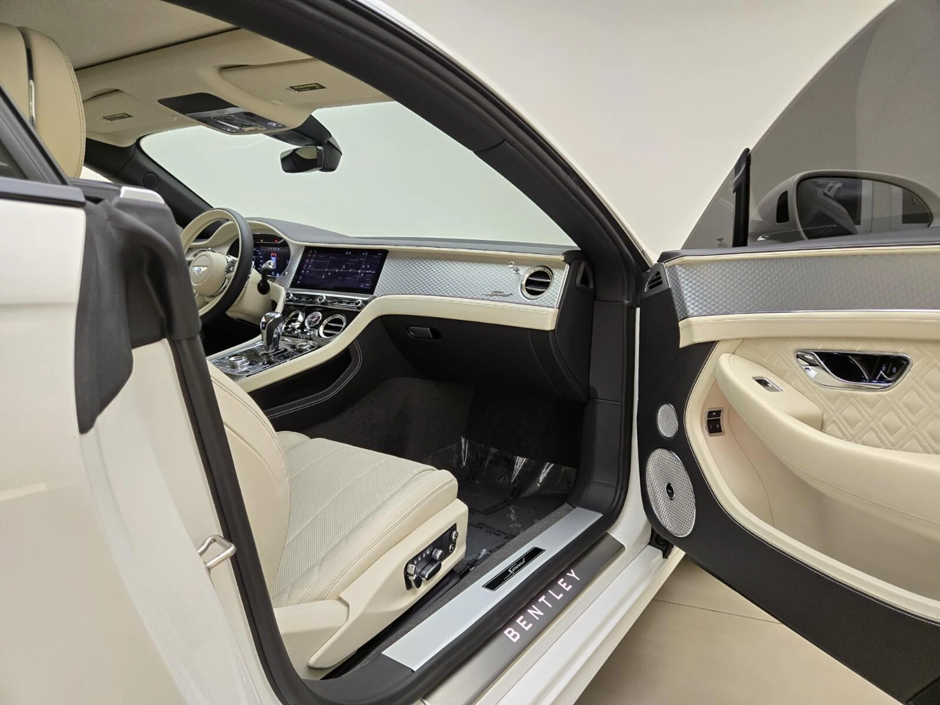 mph019_1680183662_Used_2023_Bentley_Continental_GT_Speed_1777355853_d21ec4f30a