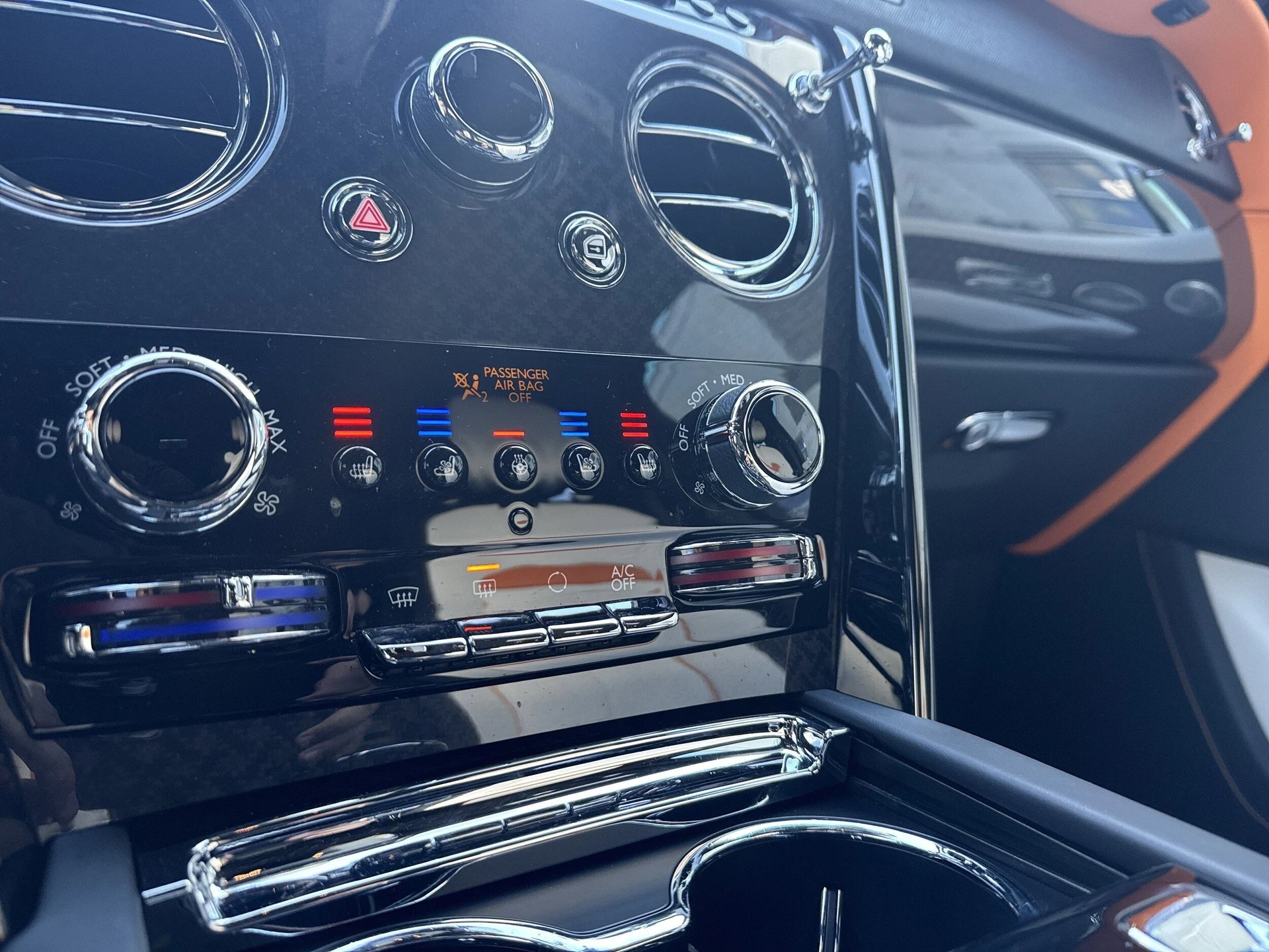 mph019_168227415_5229d6048d997ff40bfc7329e3990e27x_87a46e735c