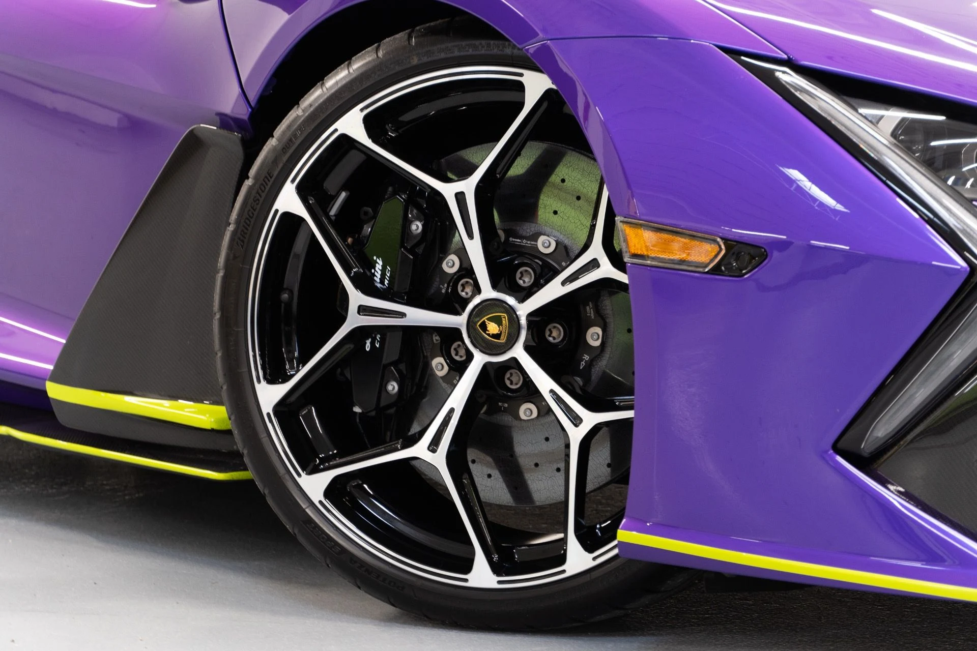 mph019_1691193354_Used_2024_Lamborghini_Revuelto_1739988848_902fa1c380