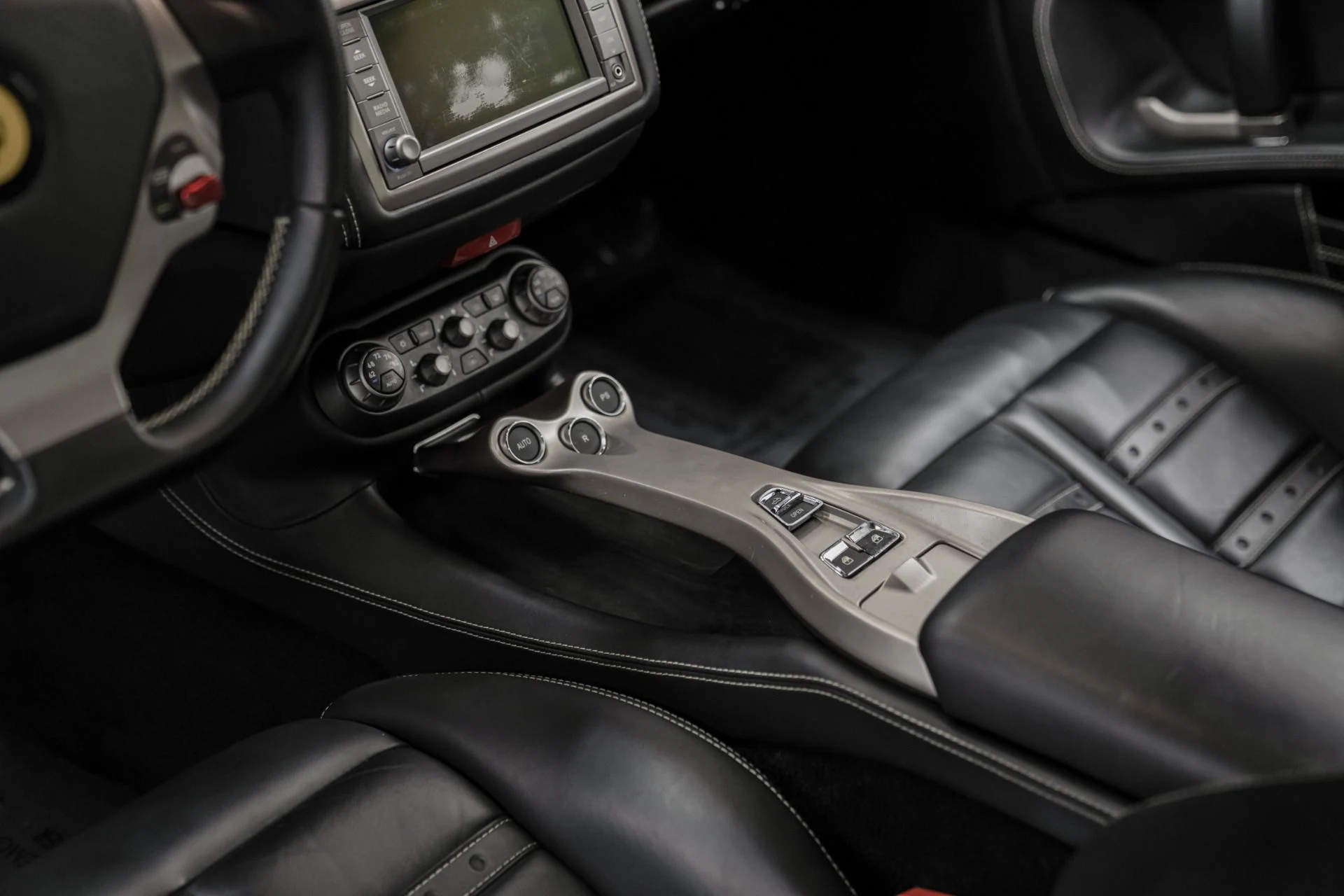 mph019_1693641550_Used_2014_Ferrari_California_1762200649_02c73a9121