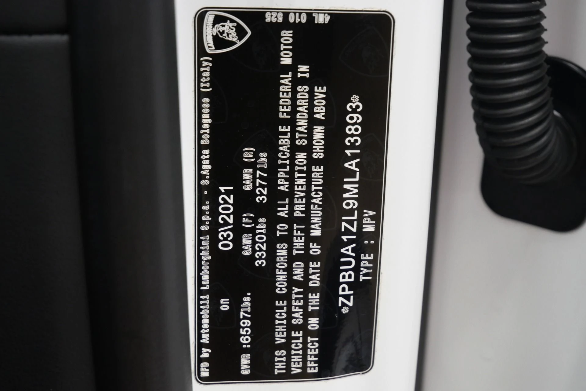 mph019_1698154582_Used_2021_Lamborghini_Urus_Carbon_Fiber_Packs_Inside_and_Out_23_Inch_Wheels_1775930480_68a46f5cfa