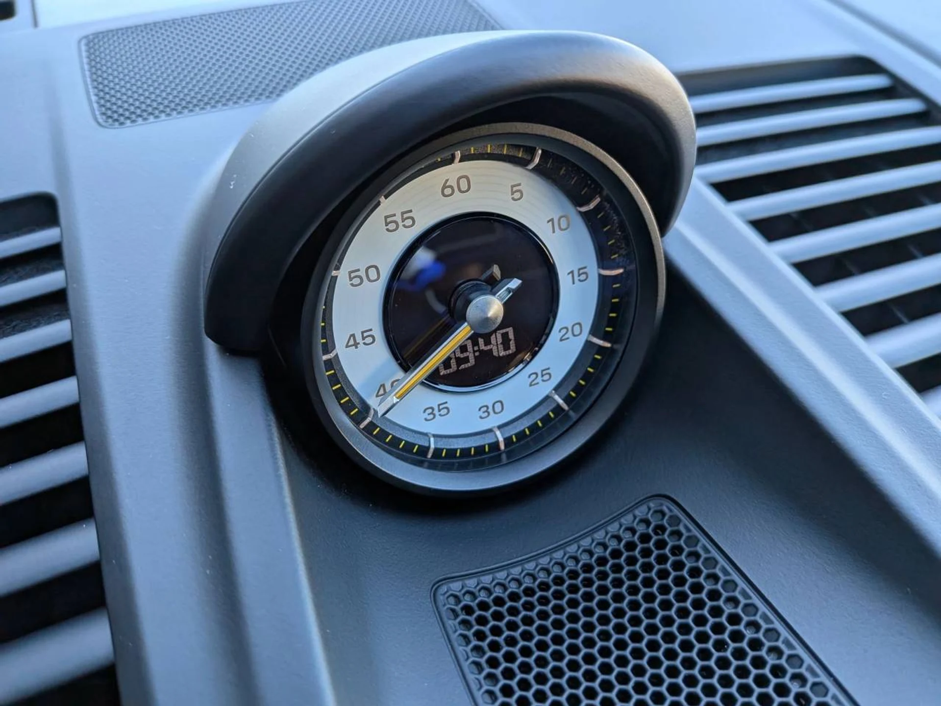 mph019_1715590154_e50b1b90585dda4efd38f6602c6ec4e9_a4404599f3