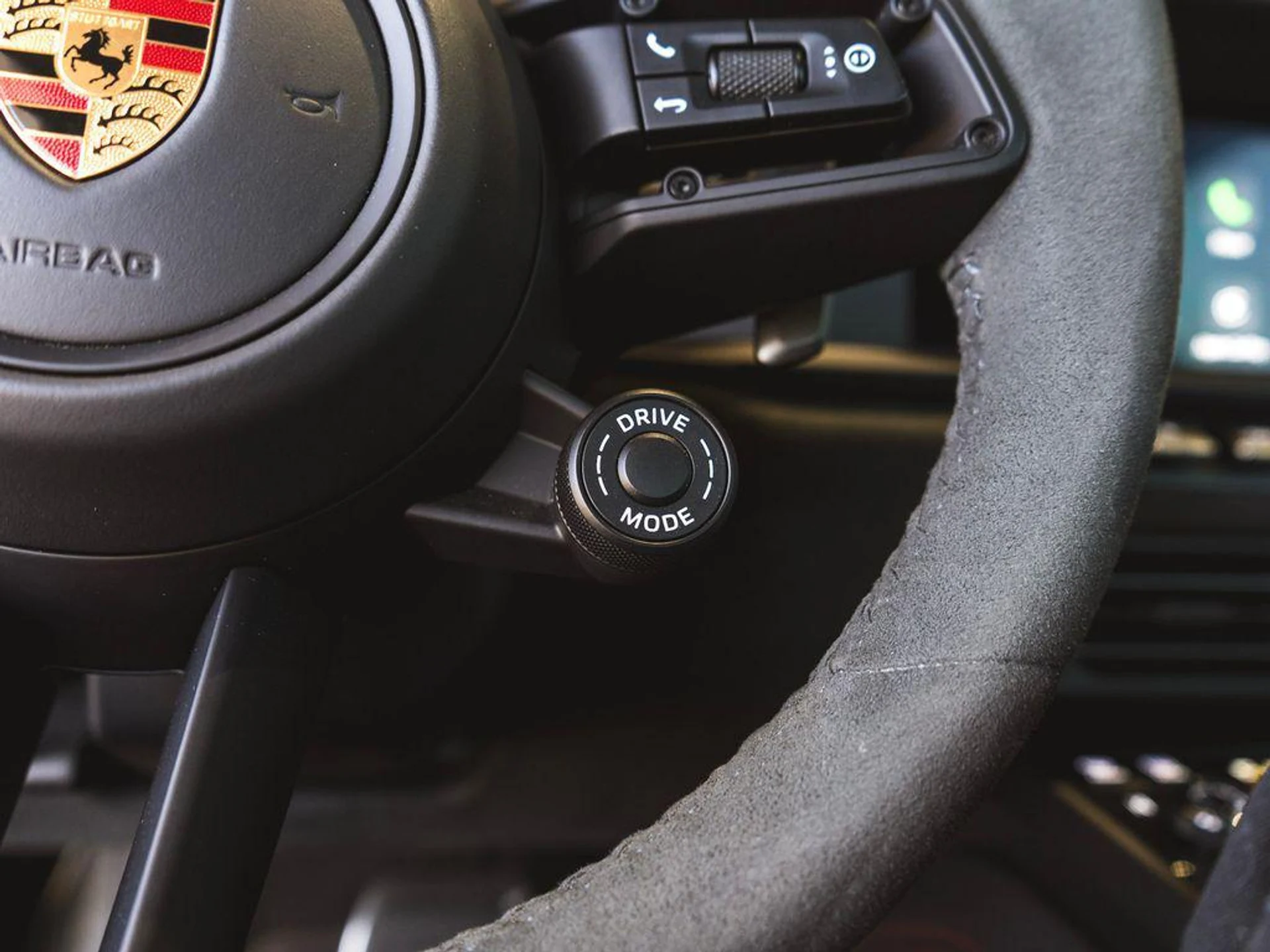 mph019_1730600164_2_Ux_F_Mg9t_Bwr_H0i_Bu_Gu2w_L_Bw_AQE_ed7c26c789