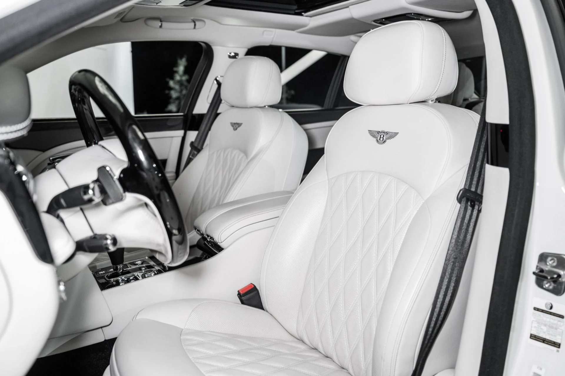 mph019_1744843703_Used_2017_Bentley_Mulsanne_Speed_1758377888_eb0e0a7b5a
