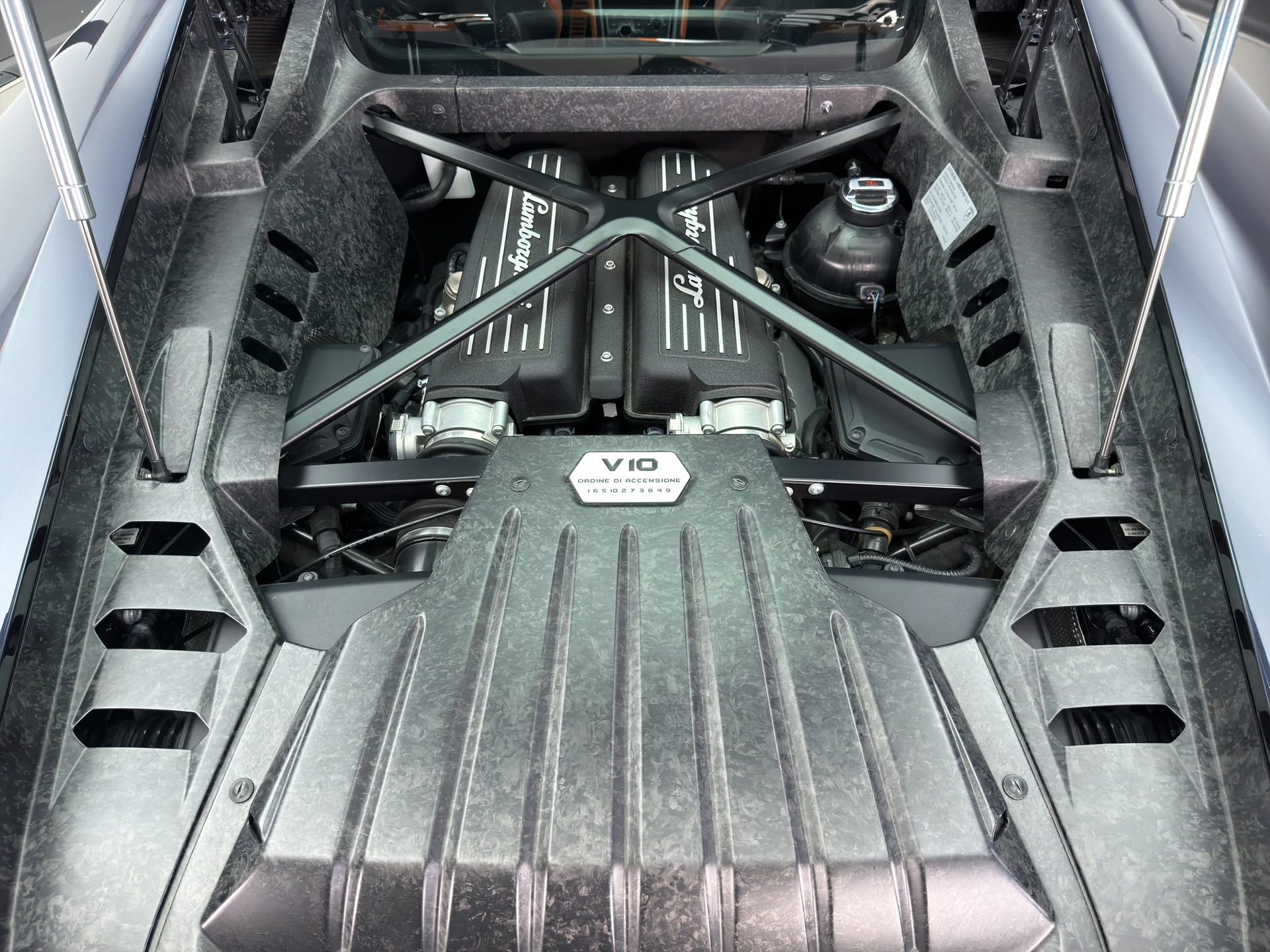 mph019_17458415_RPA_3804_engine_bay_001_6092b7e96e