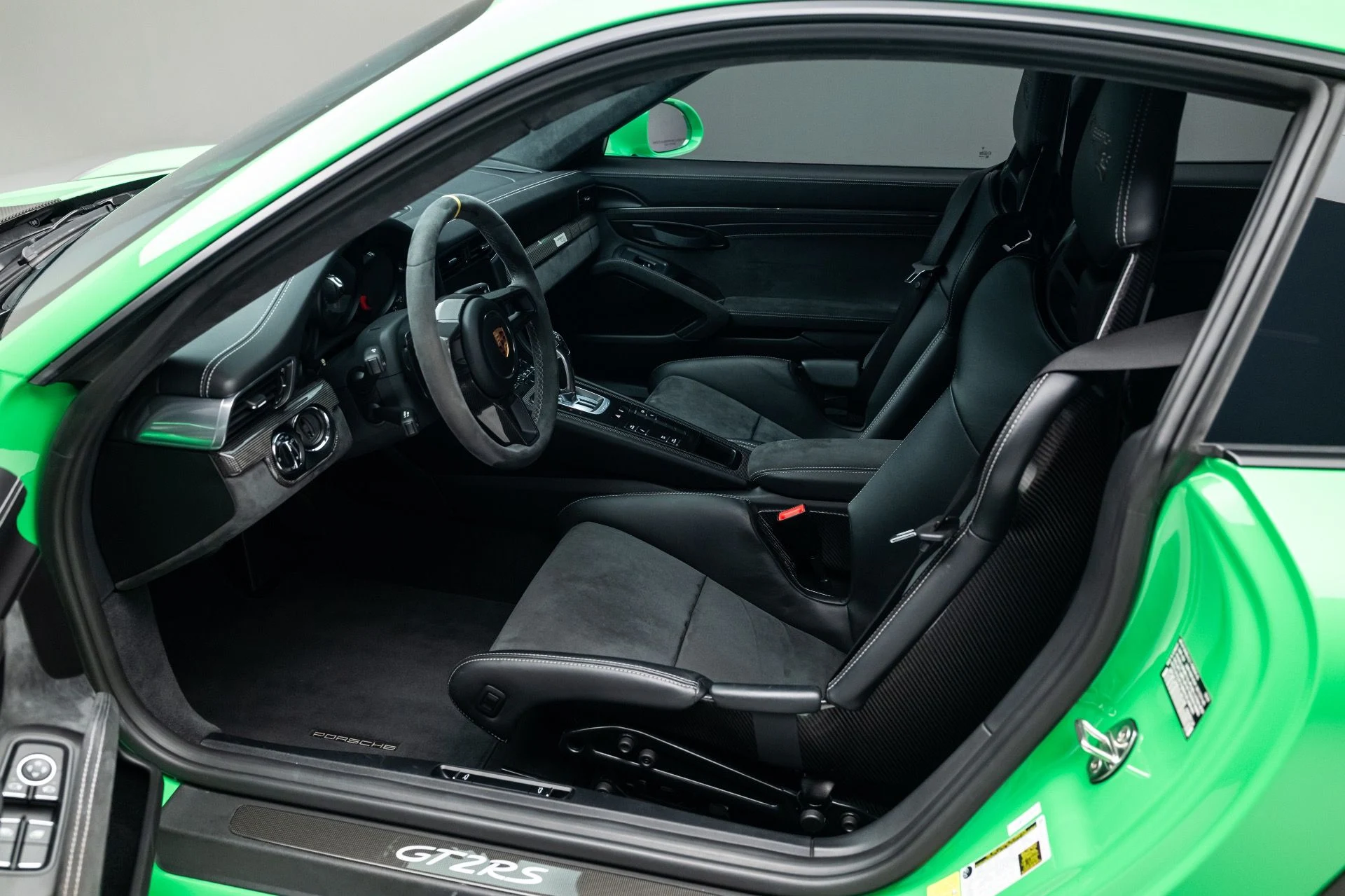 mph019_1746879941_12045_p20_l_baefa5e2f5