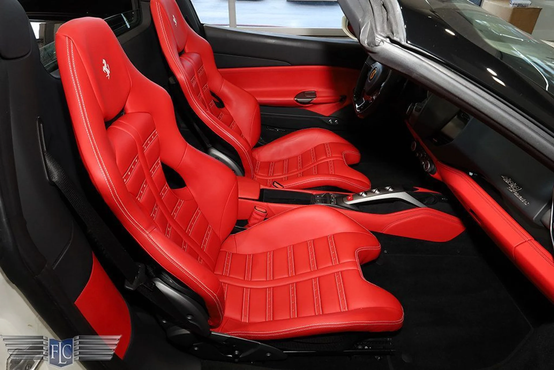 mph019_1749336391_used_2018_ferrari_488_spider_convertible_9689_23035381_20_1024_309a837838
