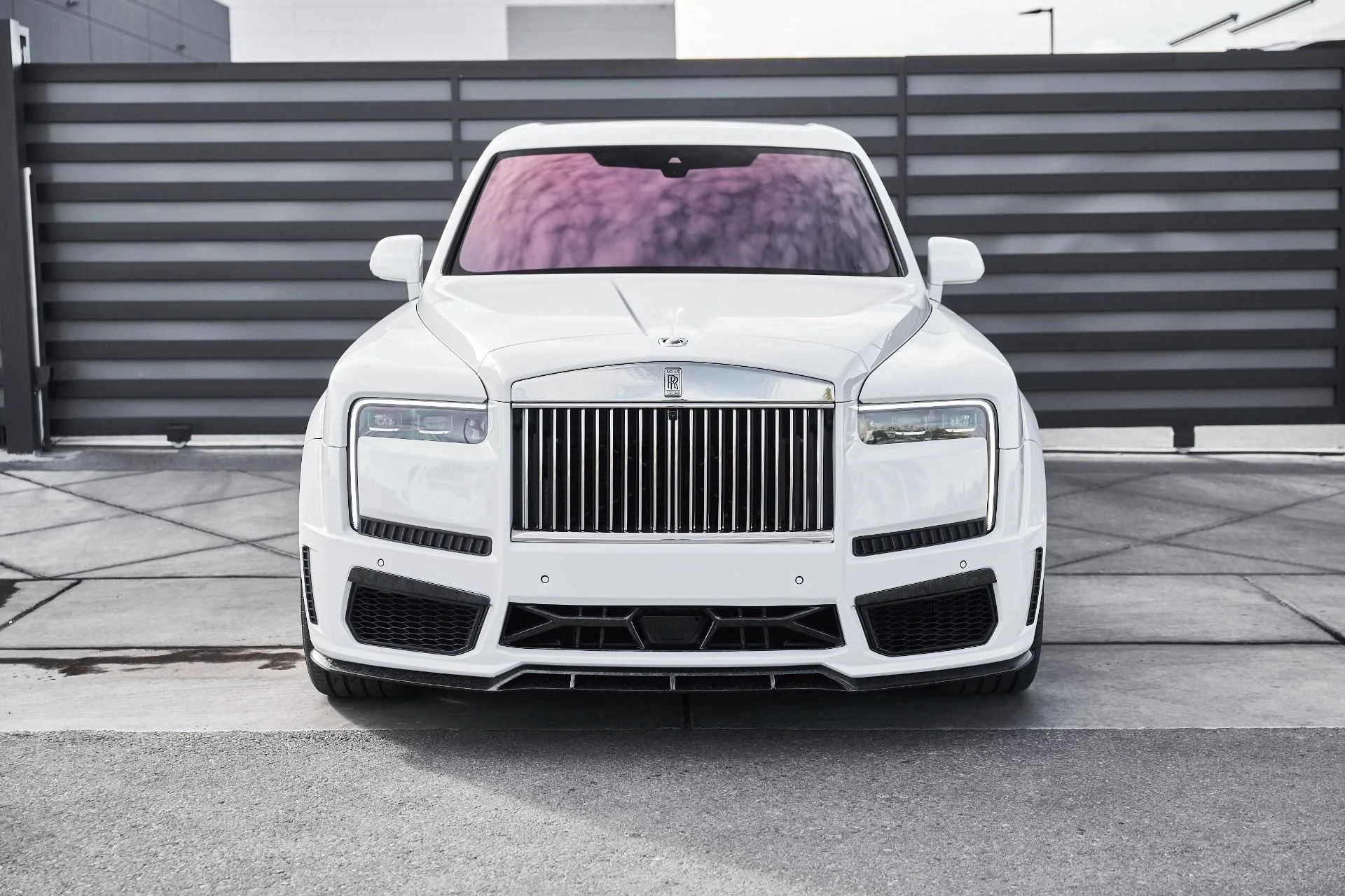 mph019_1762870176_Used_2025_Rolls_Royce_Cullinan_Base_1770950890_91e2d2a805