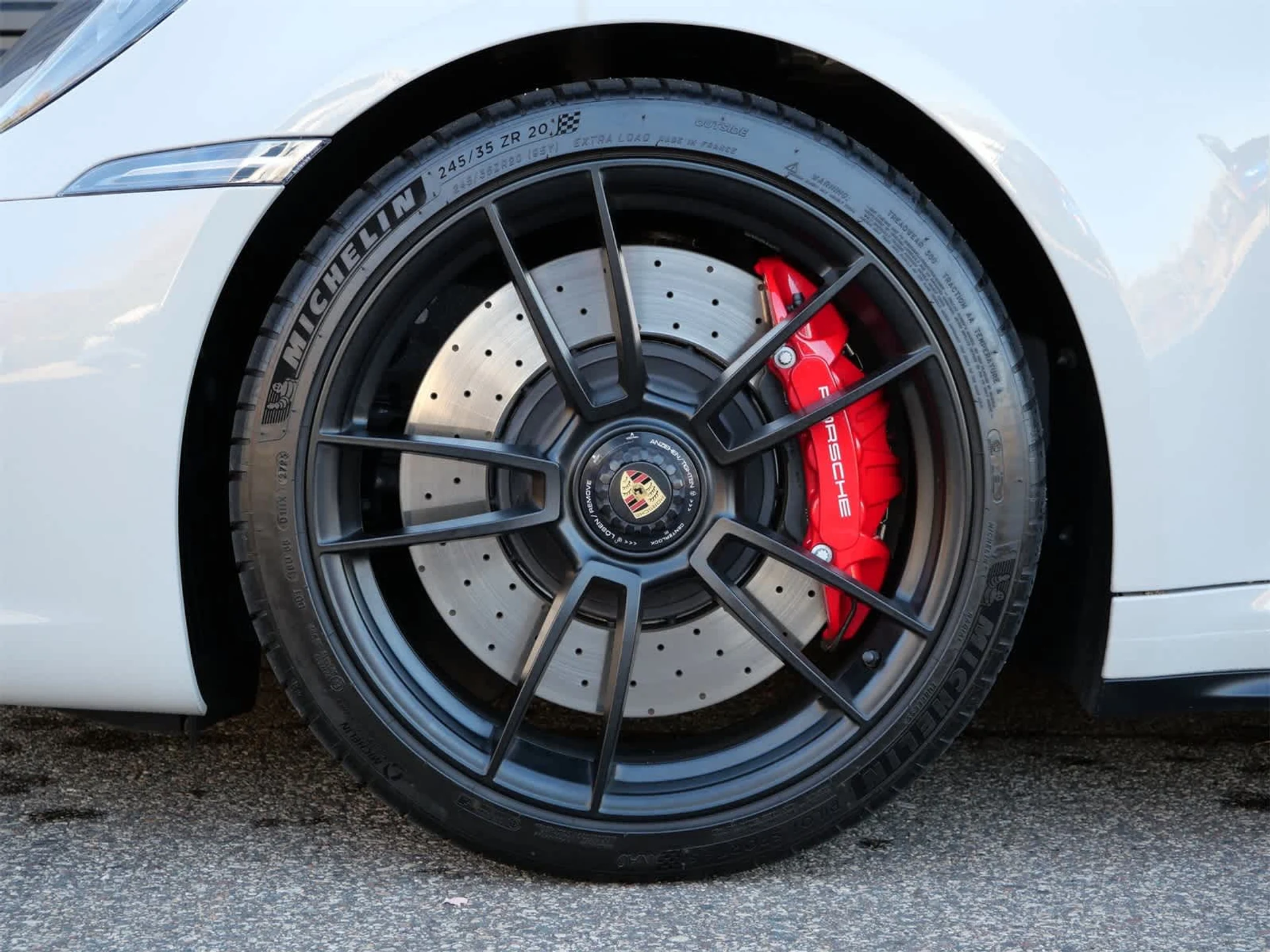 mph019_177781437_9fad538b0d75345f6f475467321bbad9_127232677d