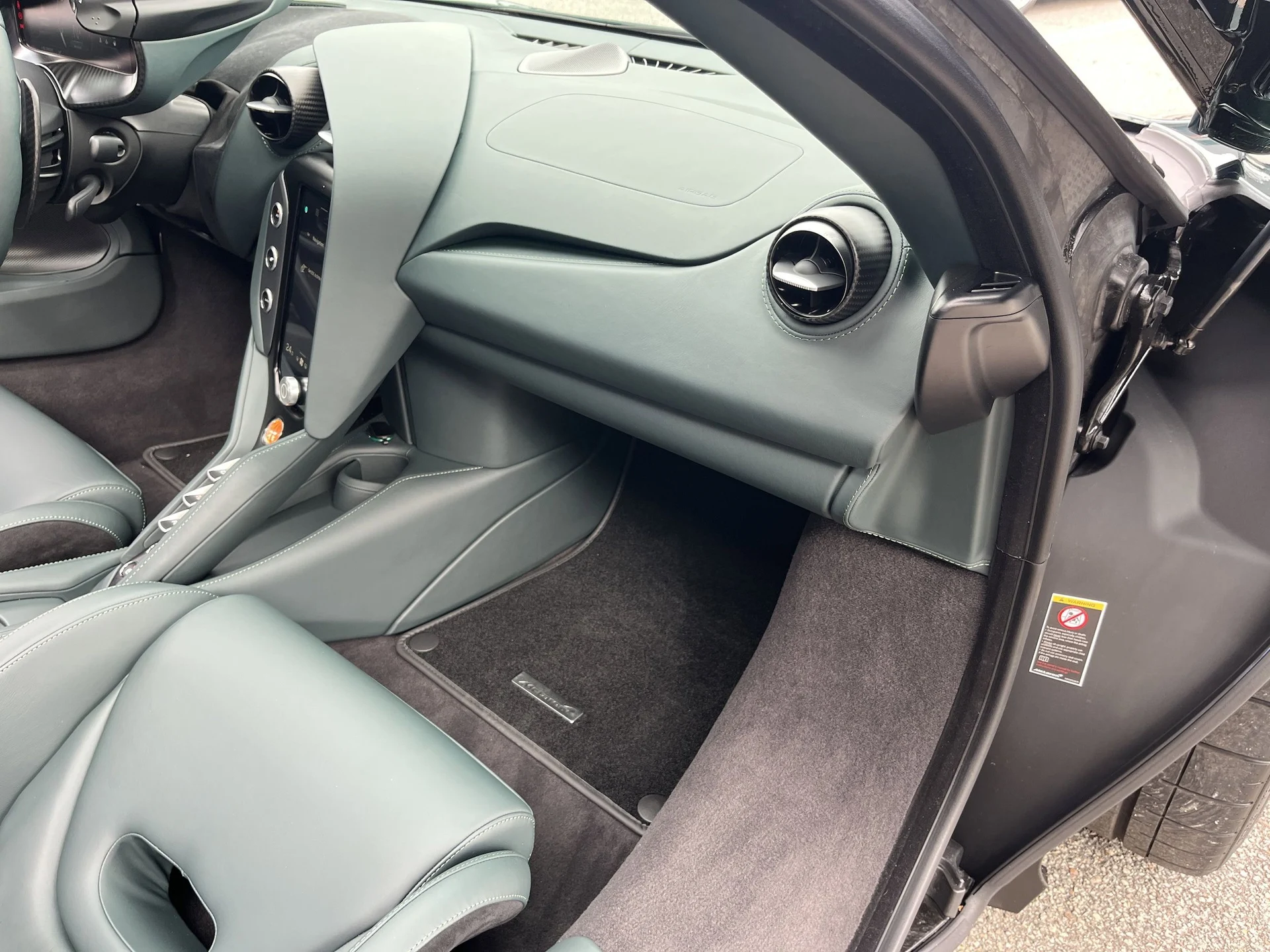 mph019_1797198173_557bd38f752e3d205f834a7aa80f7057x_bd14e2d62a