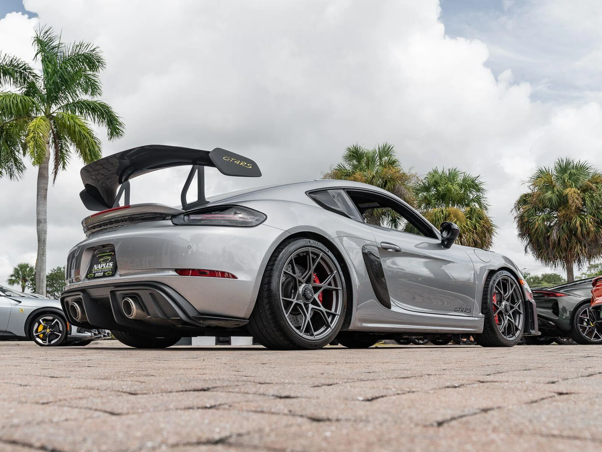 mph019_1800811295_Used_2024_Porsche_718_Cayman_GT_4_RS_1790111643_b1fe3dd202
