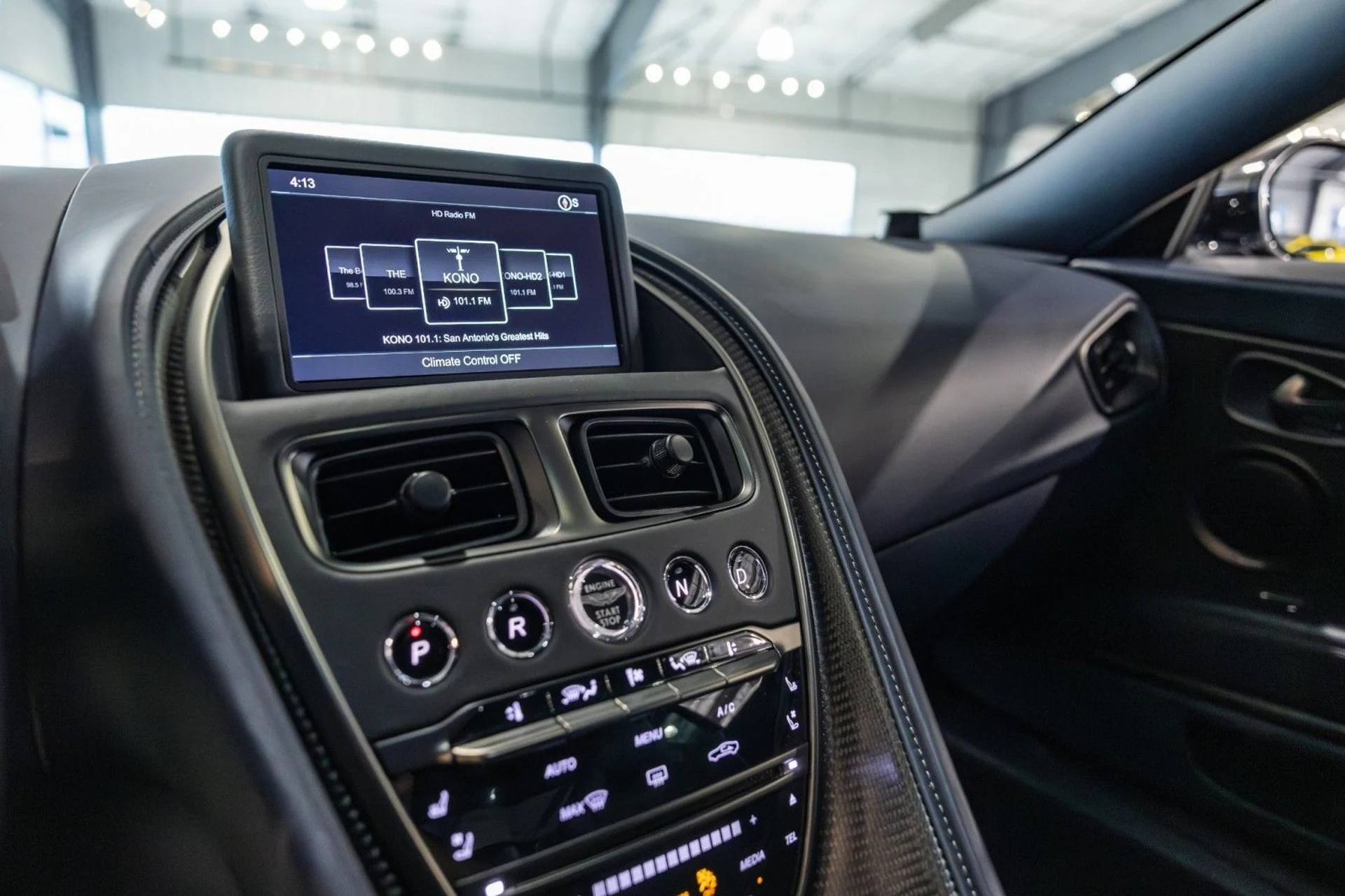 mph019_1810489680_Aw_aeb7e75533