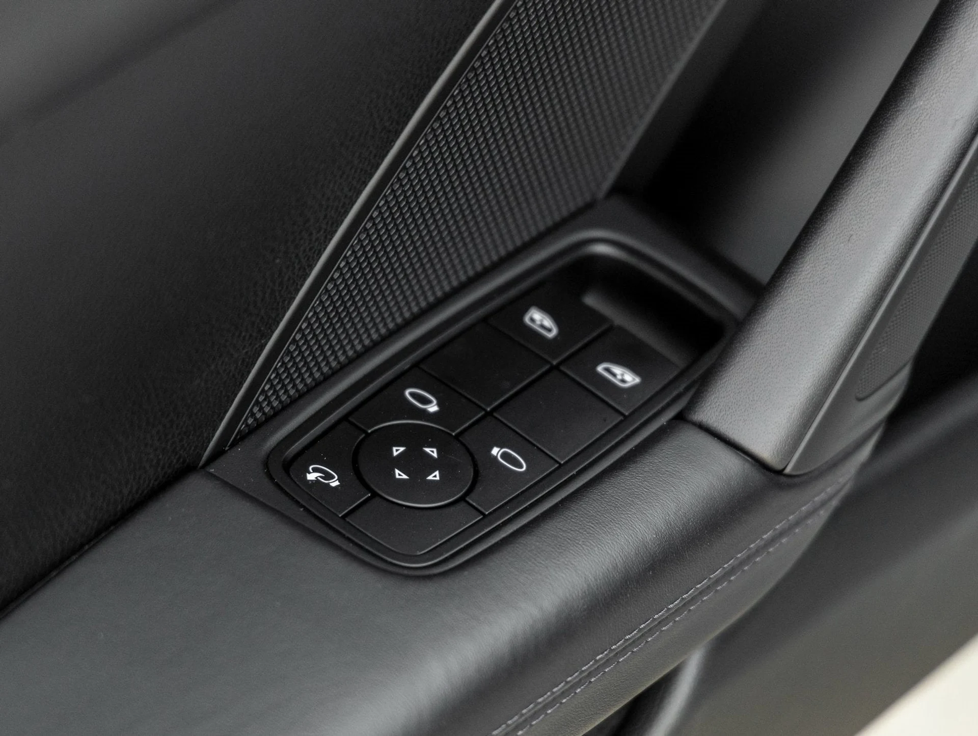 mph019_1812753815_20_93ebe84020