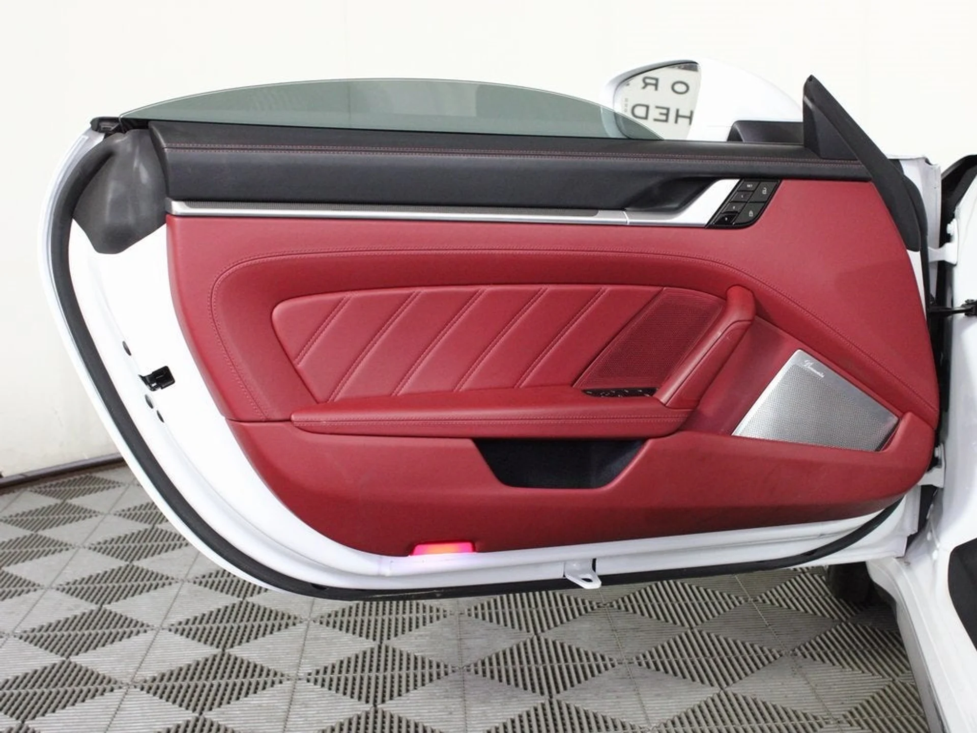 mph019_1813919003_20_19d3fa0b3b