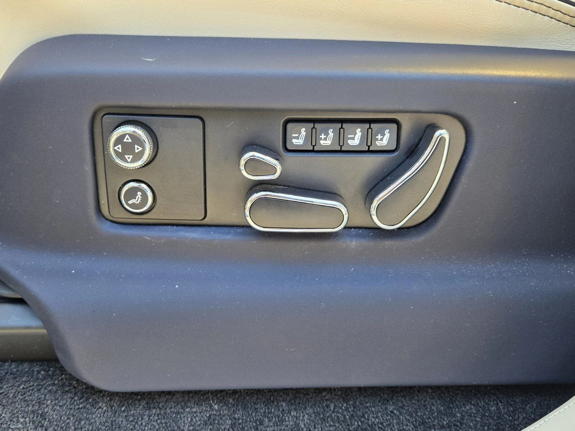 mph019_1815853594_75efd1a97052fb90045e9a6fcf6dfe81x_9f5ec2d6c6