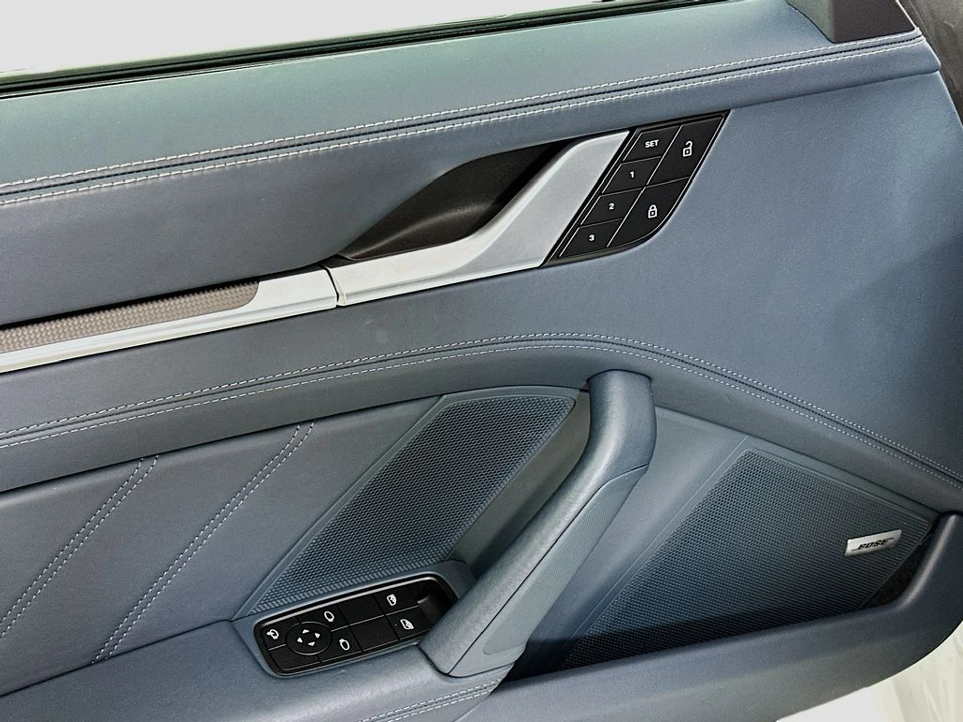 mph019_1819035470_7f22e0b3d771053b366efc93d54f8566x_8c18d41d06