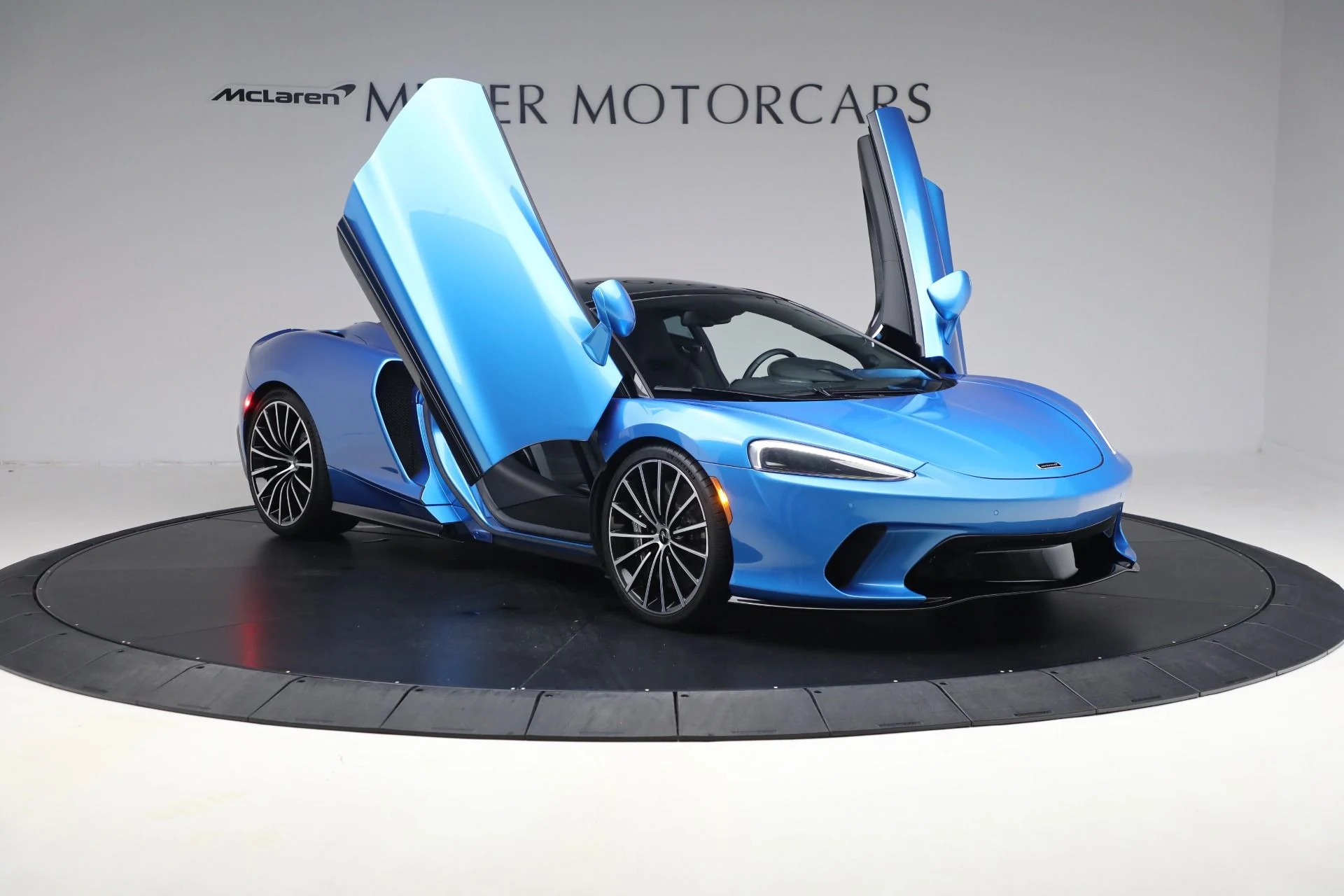 mph019_1829270021_Used_2021_Mc_Laren_GT_b039e0a3b0