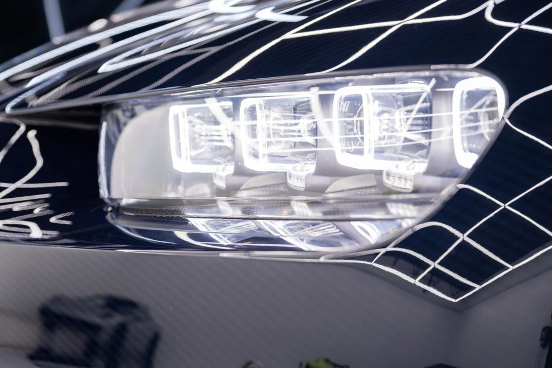 mph019_184265047_84422b45b7ca443130119ee280e3b25f_6dadd69940