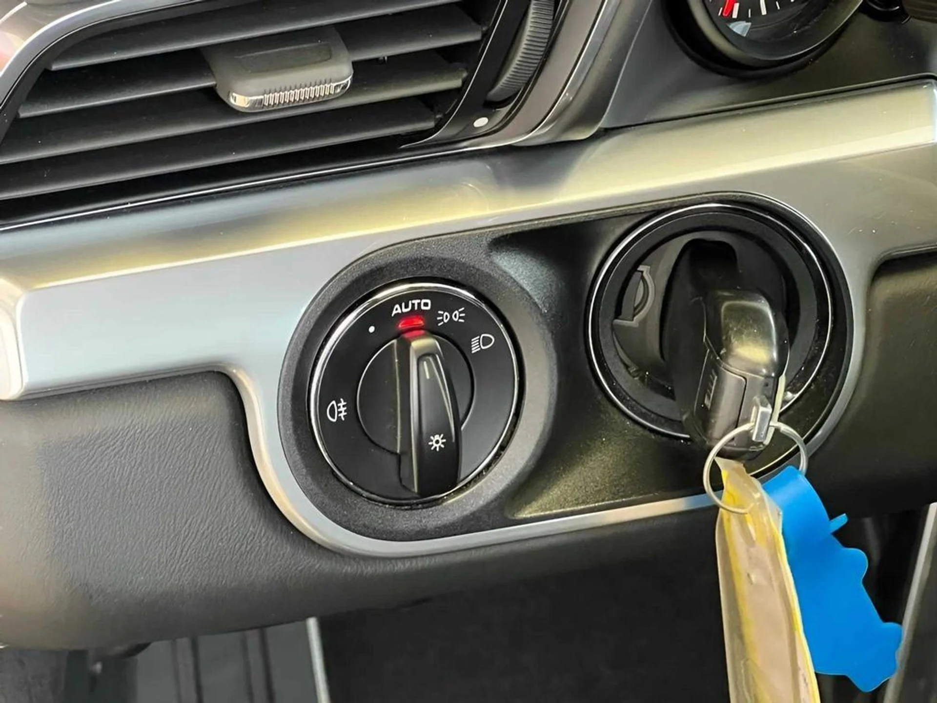 mph019_1852120293_98e1d3cf7a5a0dc4b23c21f3eb83f69ex_c981664eee