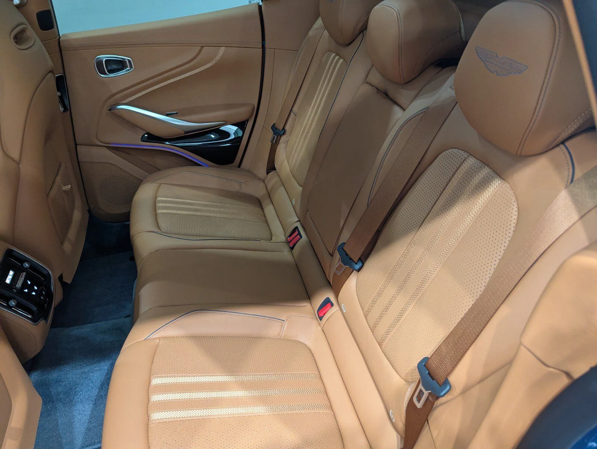 mph019_1857886687_cf3911ff1d1dd34f847cb1293aa92fde_b024e87bfc