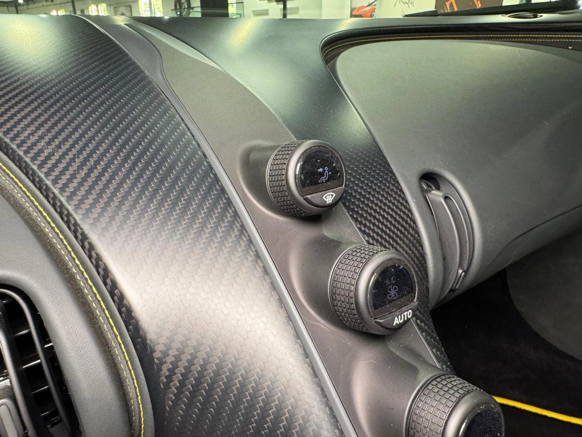 mph019_1858472952_543529e48489357decbe49b95e06e2f1_7ed20eb7c5