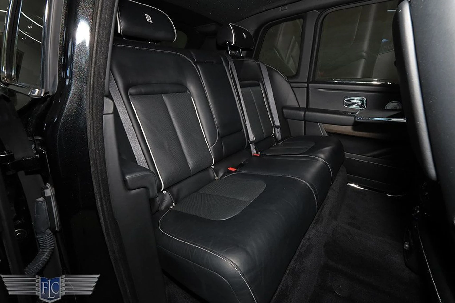 mph019_1858863223_used_2019_rolls_royce_cullinan_sportutility_9689_22937203_20_1024_6476375a5f