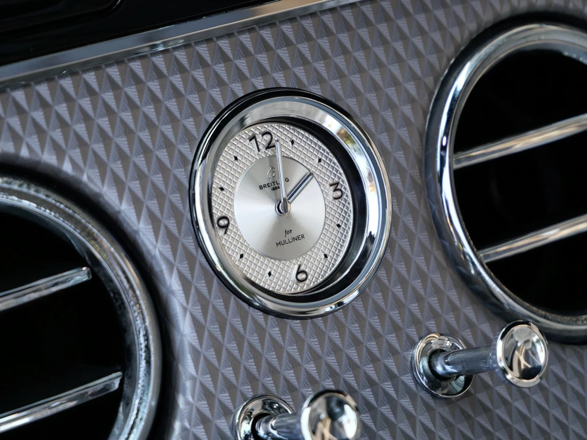 mph019_1859653547_3b1a74c48718123cf421bd3e9a4ee821x_94dde511a6