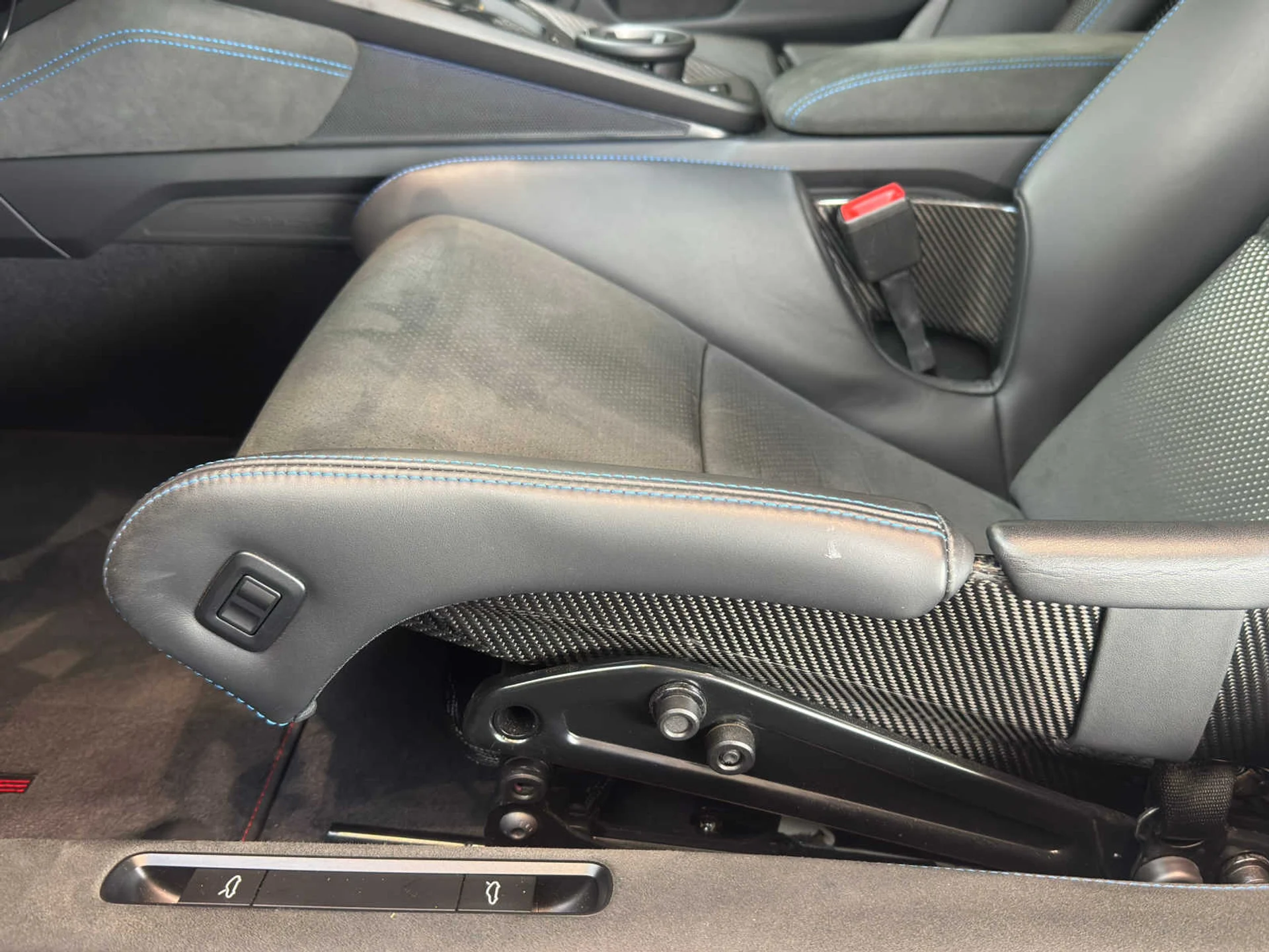 mph019_1860373297_2b9fd65ae724686ee20a5d5eaafcdab5x_7a288f60ca