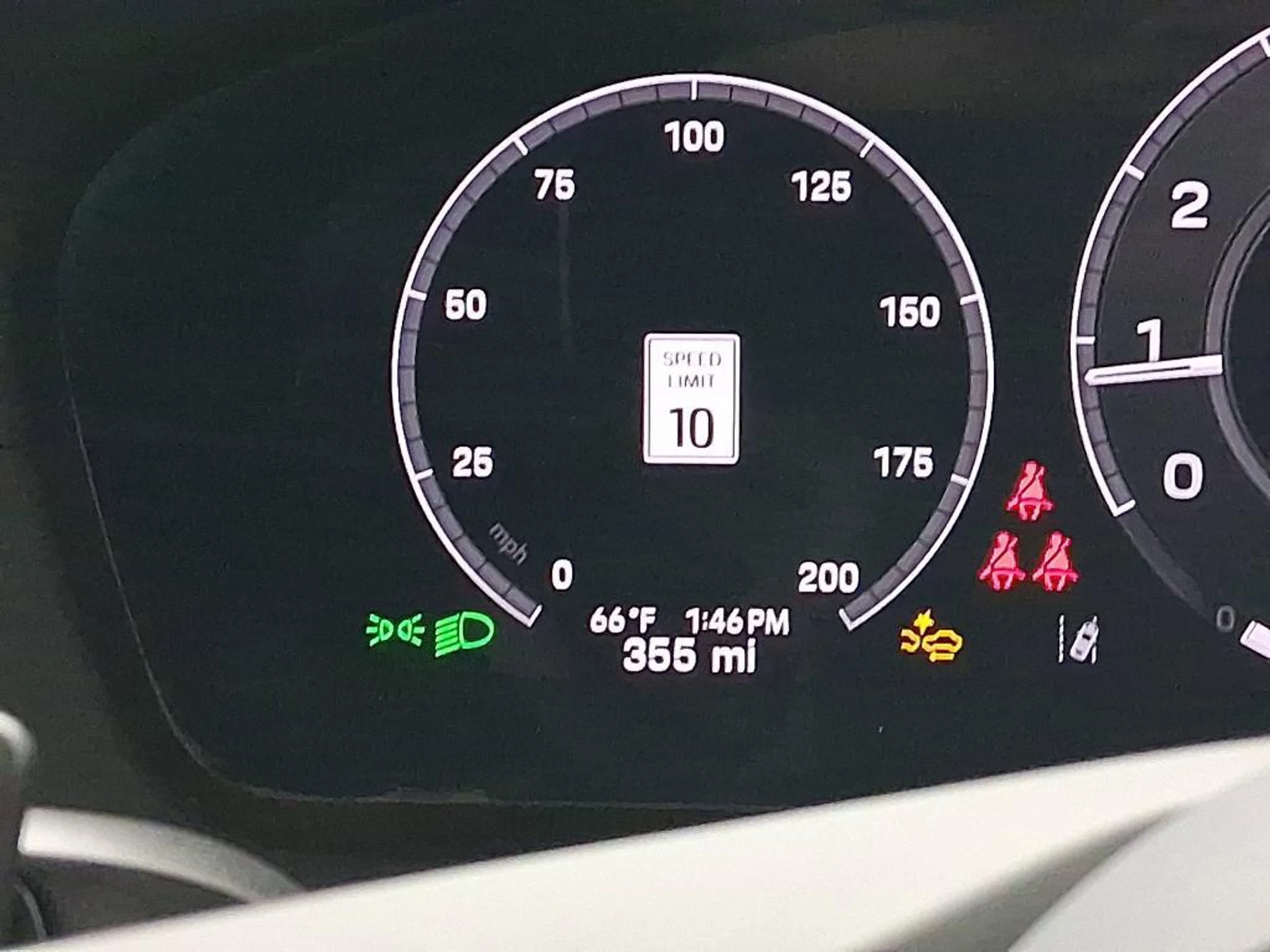 mph019_186824621_i_E_Ut_Iun1v_H6hk_a_P_Db_A_Nf_I0_O_Ys0_caa1139180