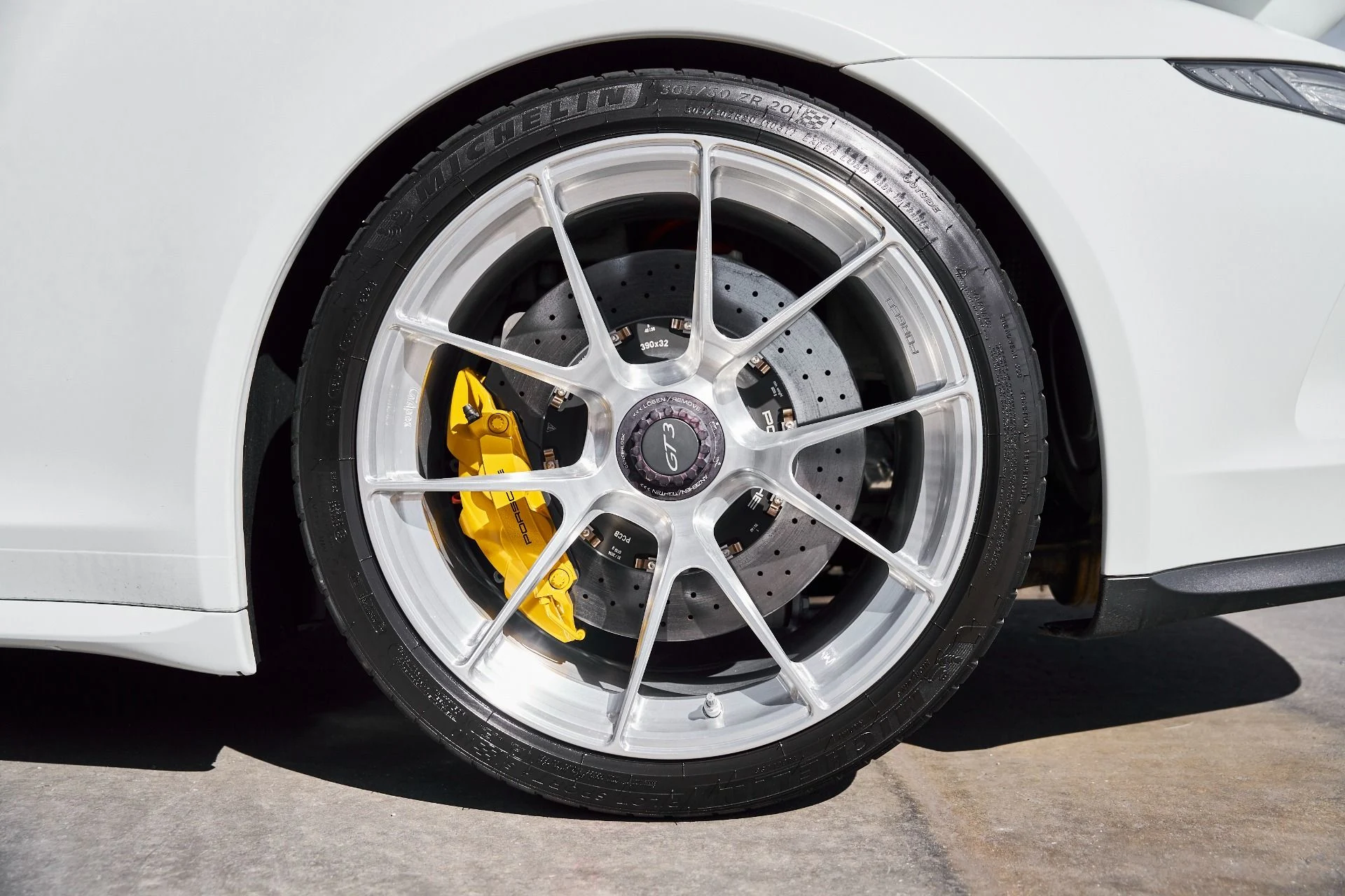 mph019_1876173657_Used_2015_Porsche_911_GT_3_1771890196_6dda89a96b