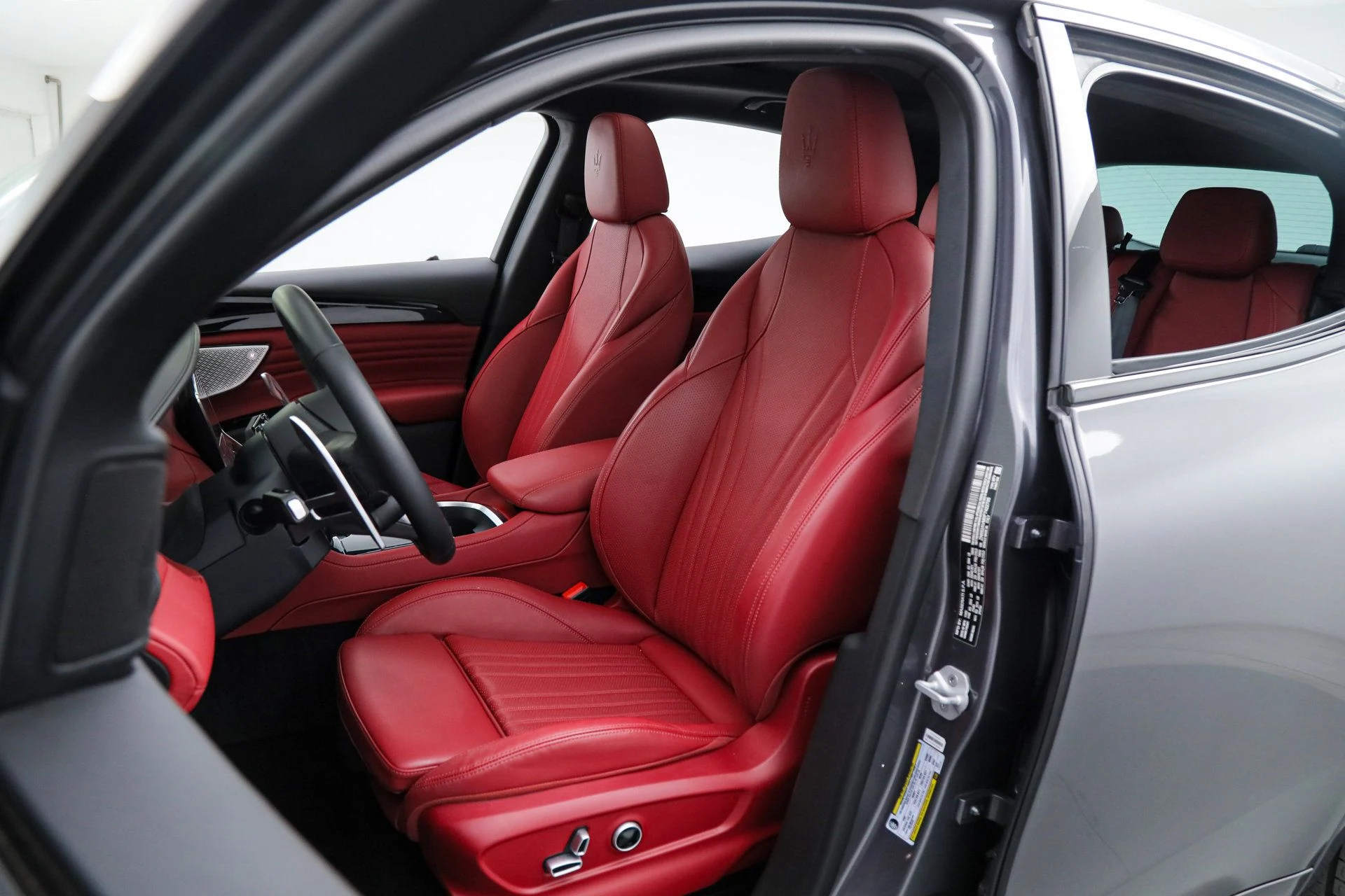 mph019_1881085310_fa7789b14ef887a48015db329561d78b_83dc1a75f7